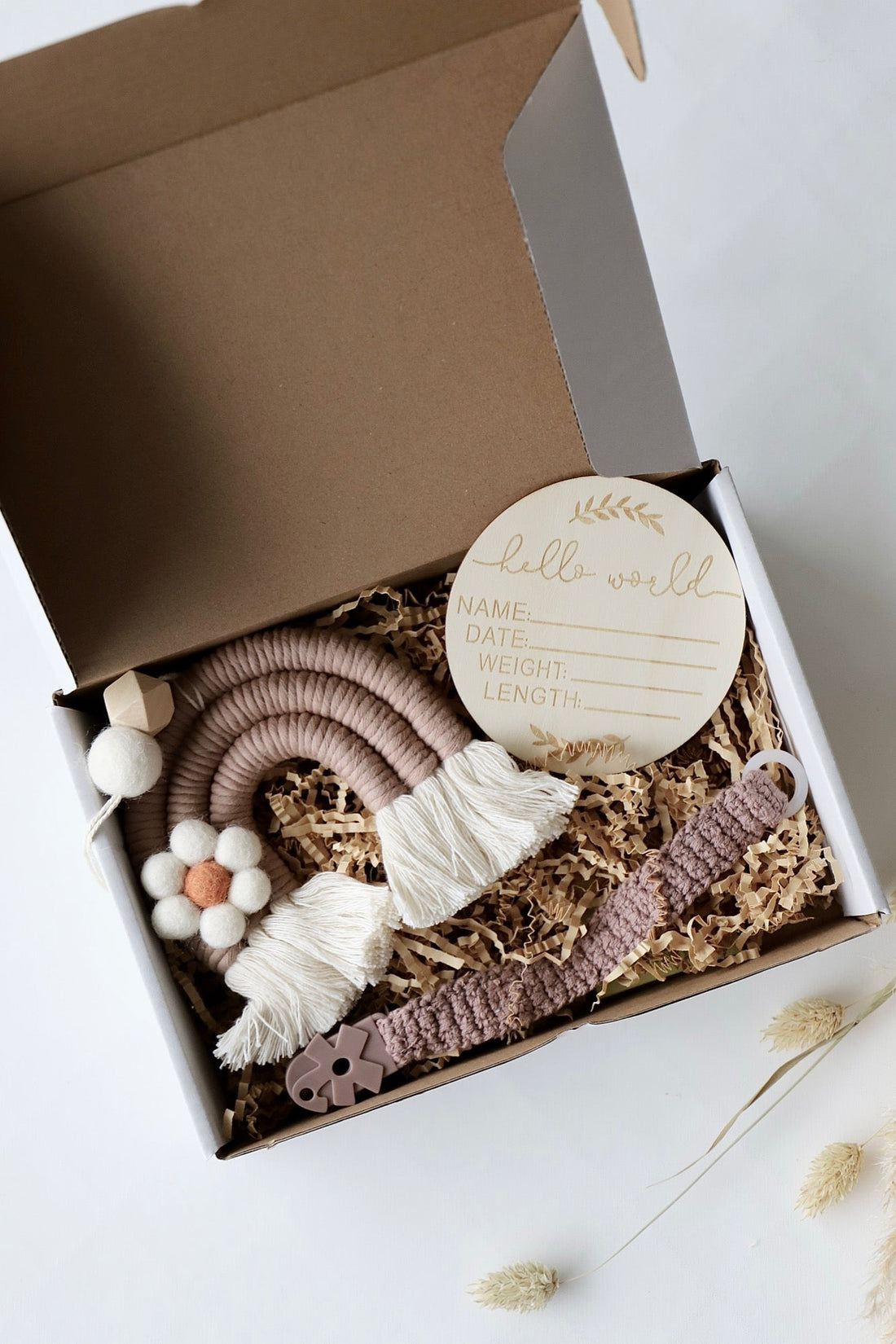 Baby Geschenkbox Mädchen "Bergen" - OYKAMI in a box