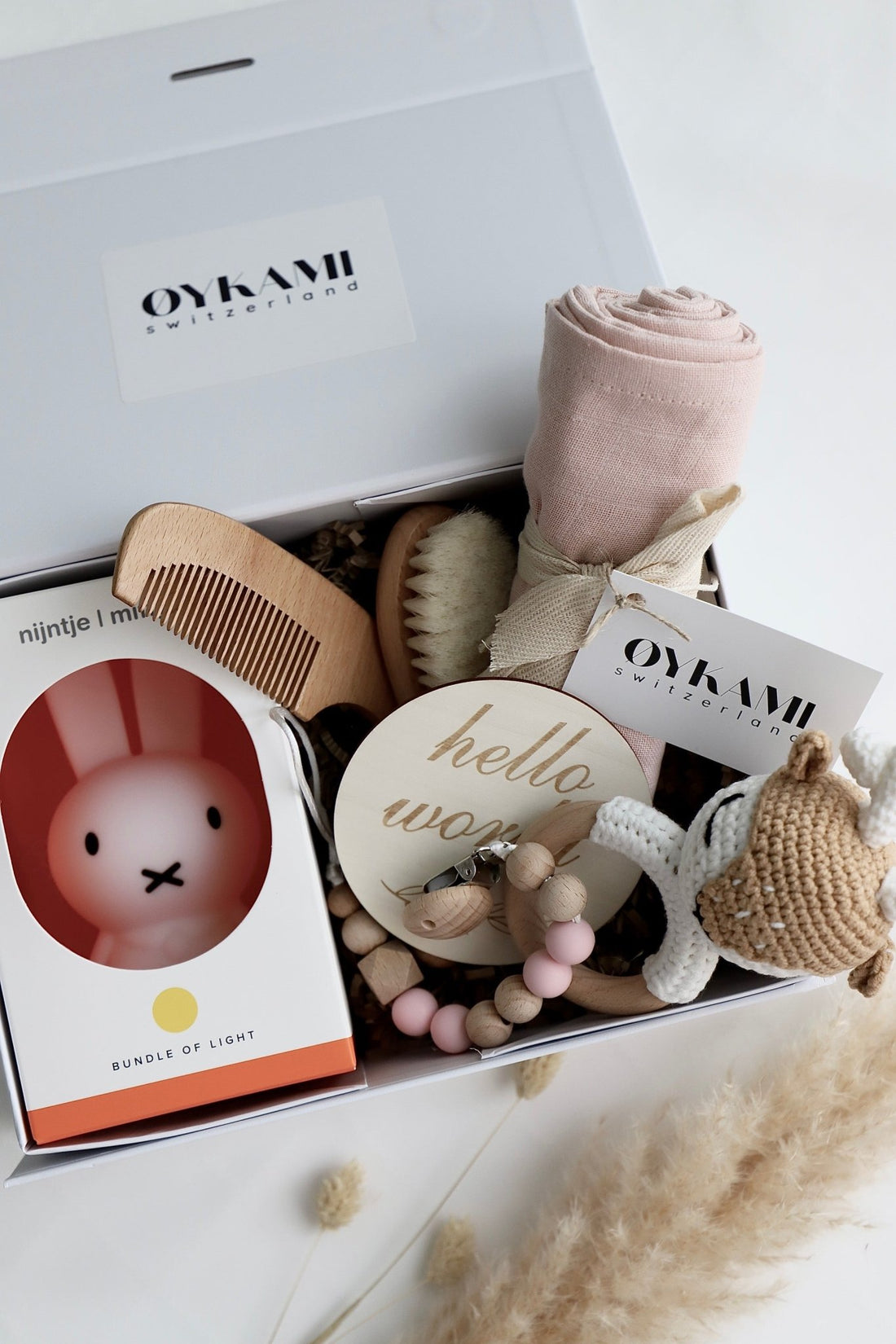 Baby Geschenkbox Mädchen "Casablanca" mit Miffy Nachtlicht und Elch - OYKAMI in a box