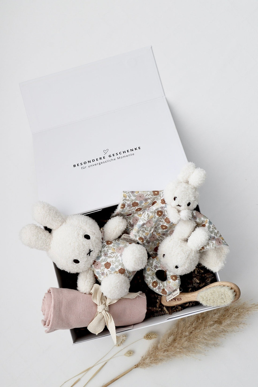 Baby Geschenkbox Miffy little Flowers - OYKAMI in a box