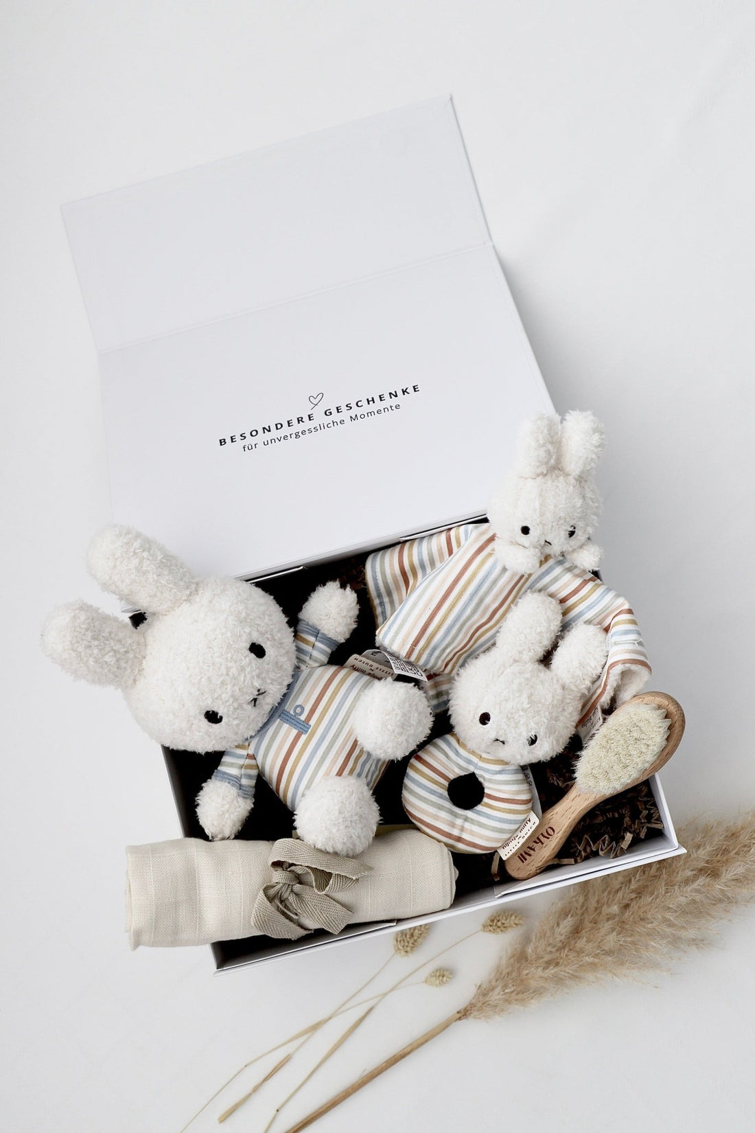 Baby Geschenkbox Miffy Streifen - OYKAMI in a box
