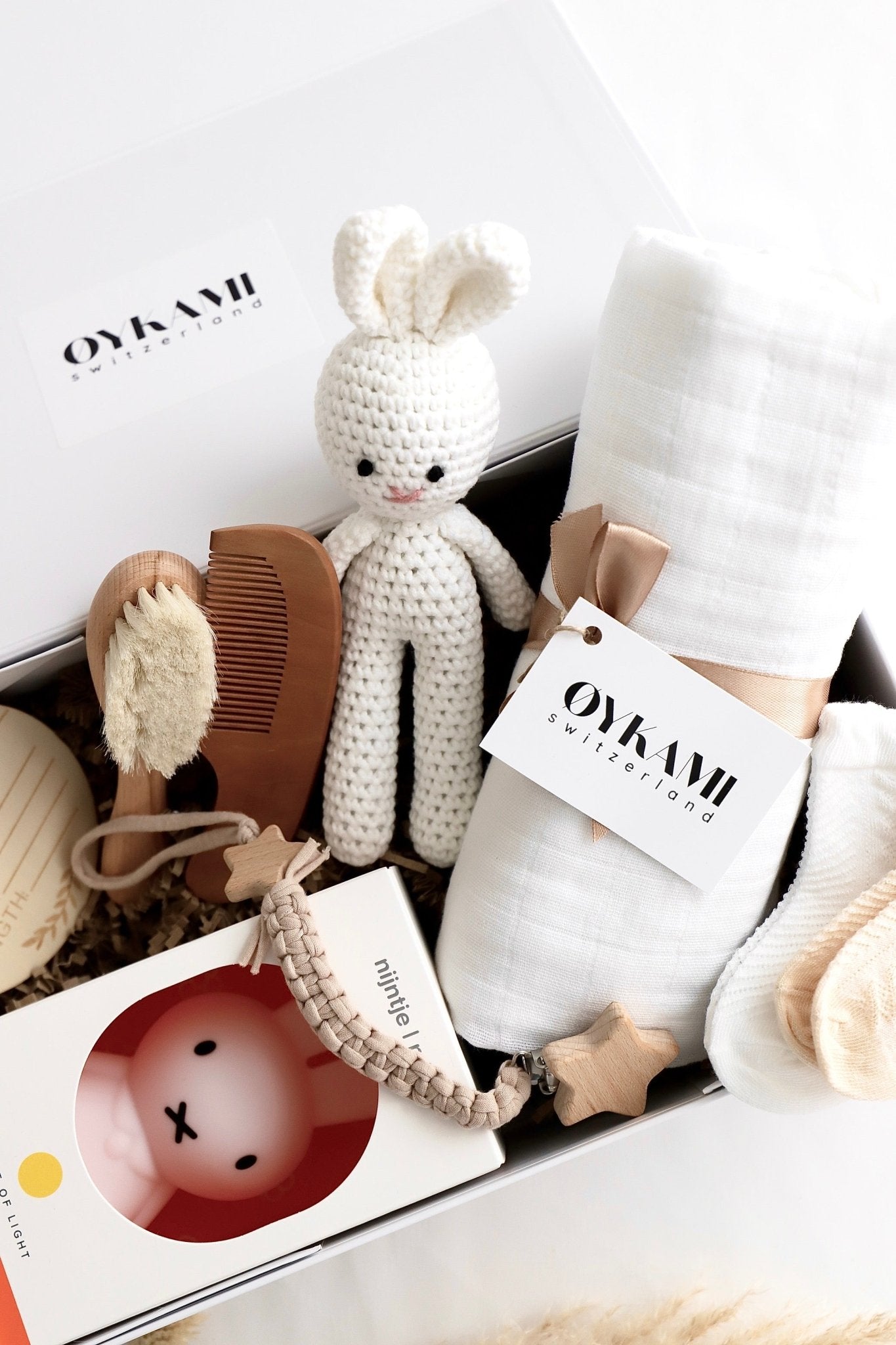 Baby Geschenkbox Neutrale Farben "Reykjavik" mit Miffy Nachtlicht - OYKAMI in a box