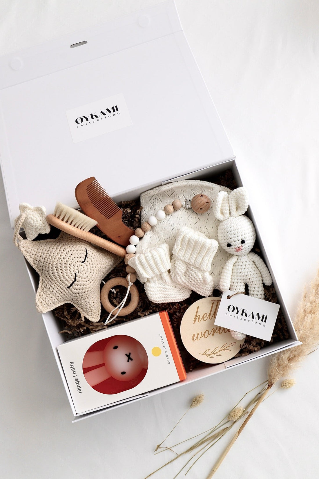 Baby Geschenkbox Neutrale Farben "Savannah" mit Miffy Nachtlicht - OYKAMI in a box