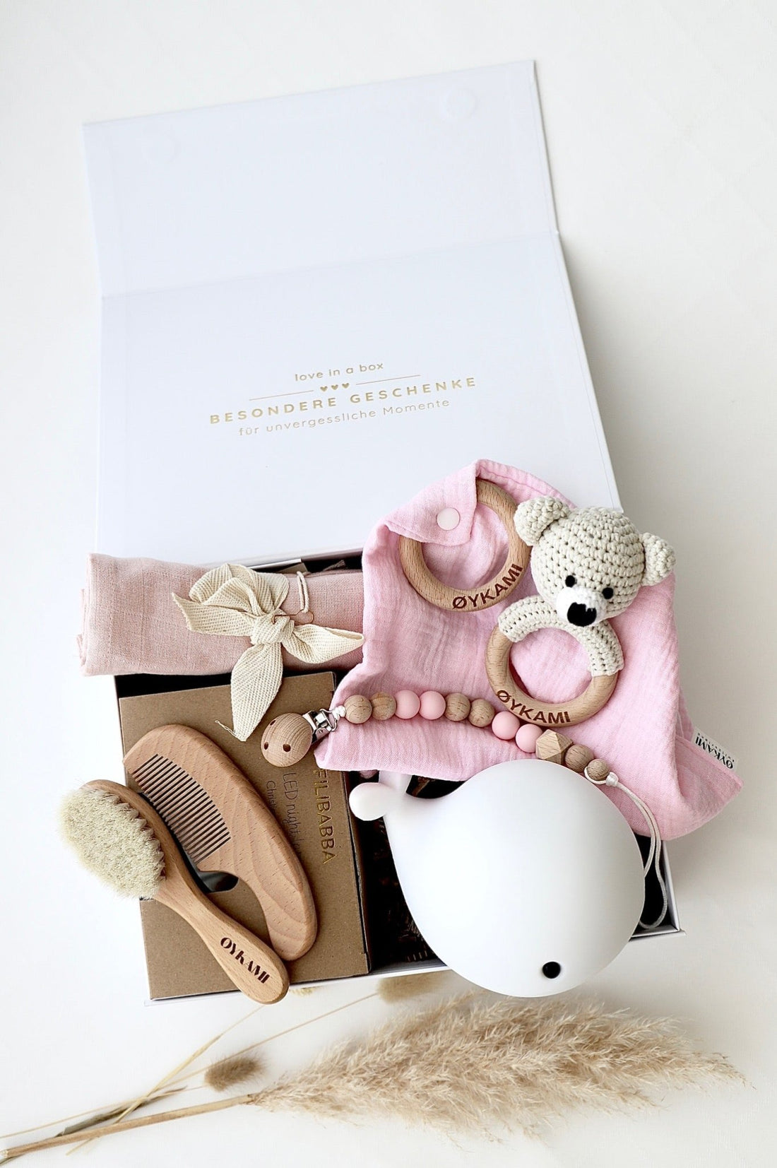 Baby Geschenkbox Rosa "Athen" mit Bär hell - OYKAMI in a box