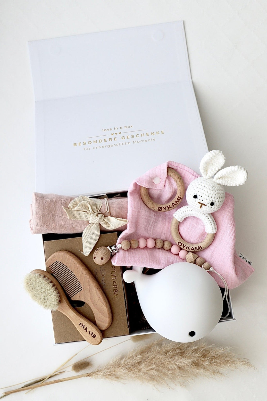 Baby Geschenkbox Rosa "Athen" mit Hase - OYKAMI in a box