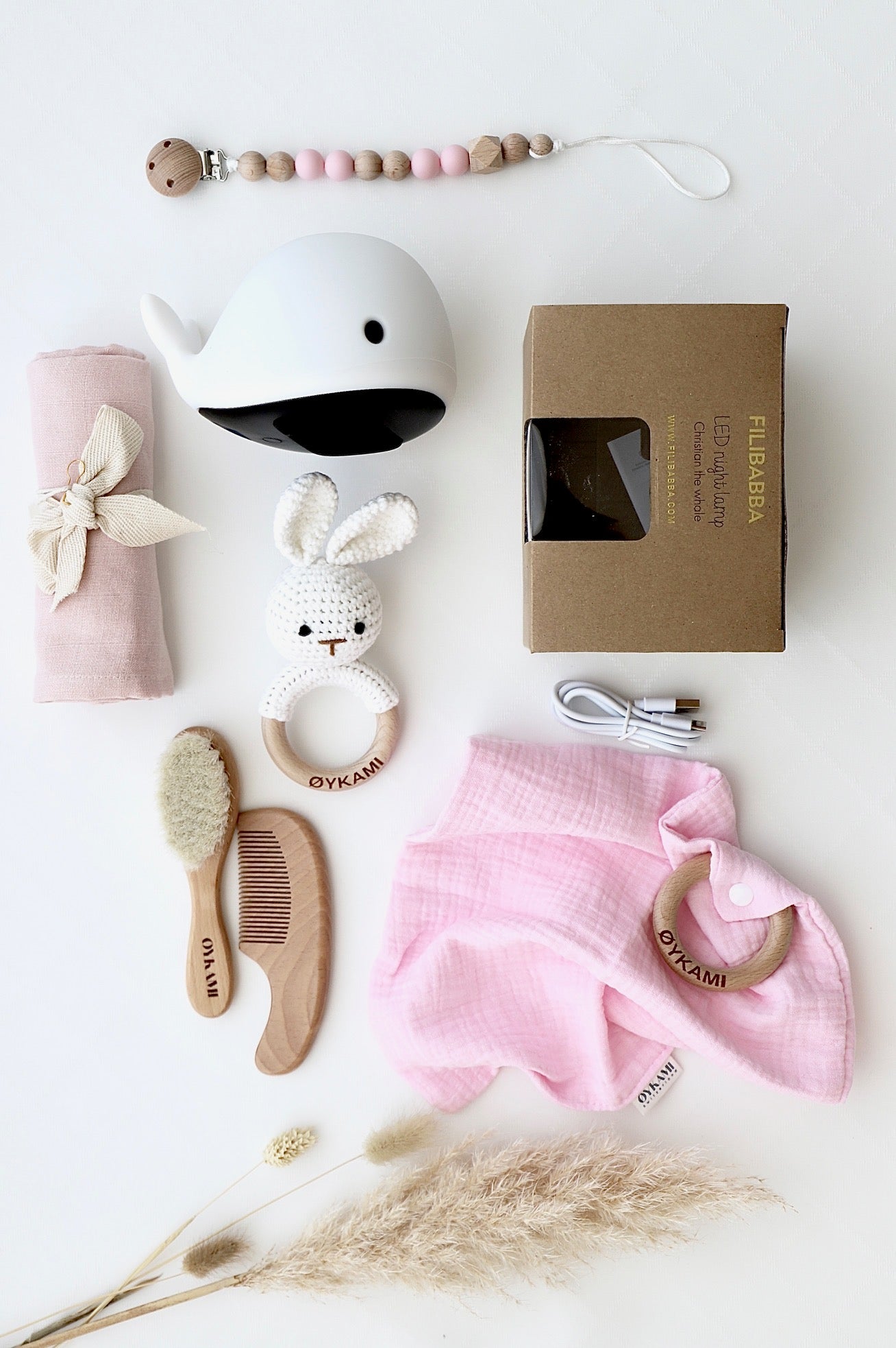 Baby Geschenkbox Rosa "Athen" mit Hase - OYKAMI in a box
