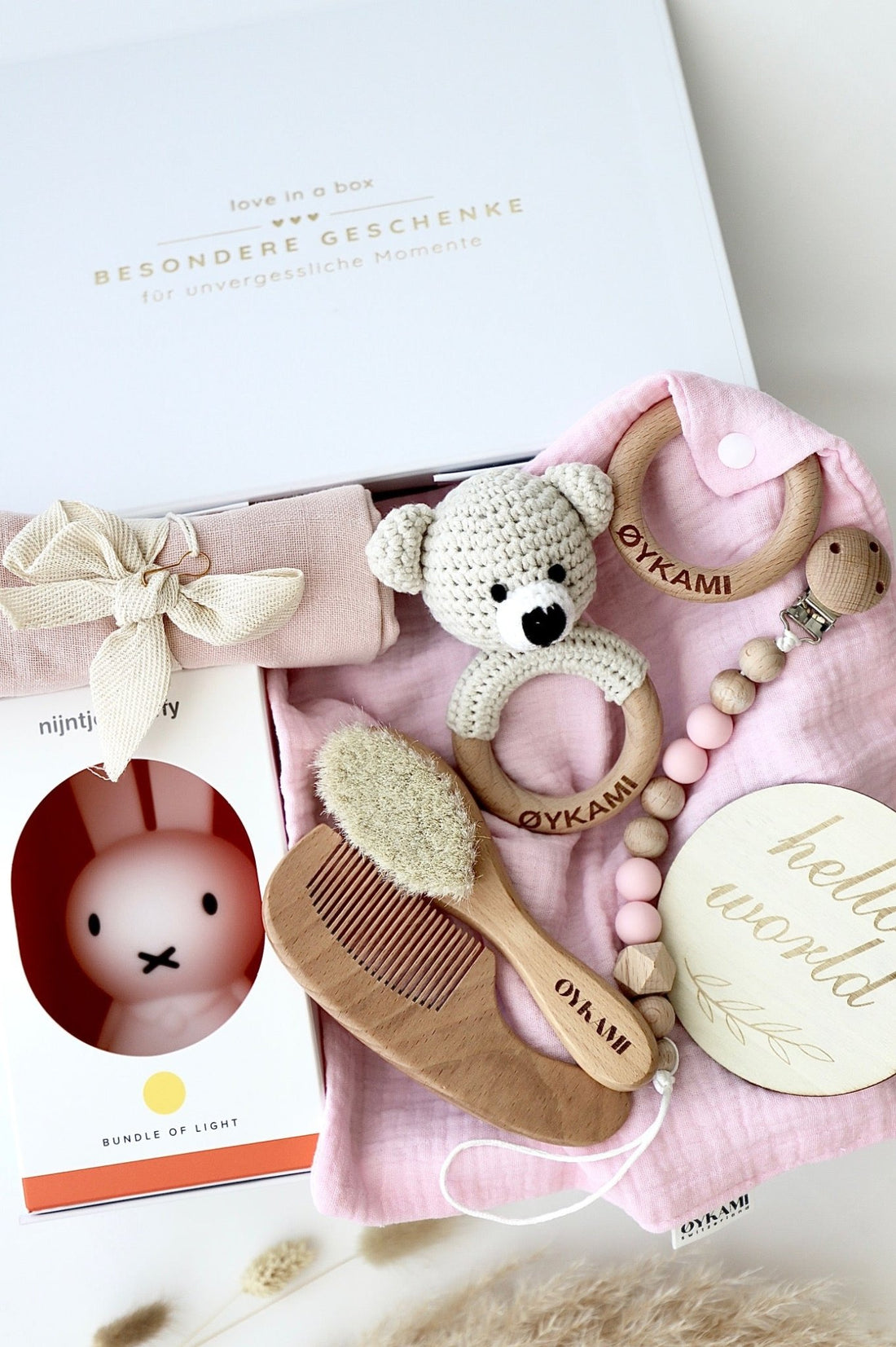 Baby Geschenkbox Rosa "Casablanca" mit Bär hell - OYKAMI in a box