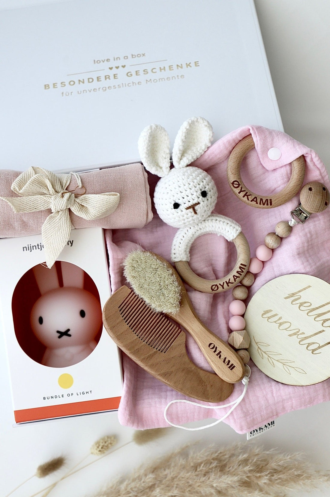 Baby Geschenkbox Rosa "Casablanca" mit Hase - OYKAMI in a box