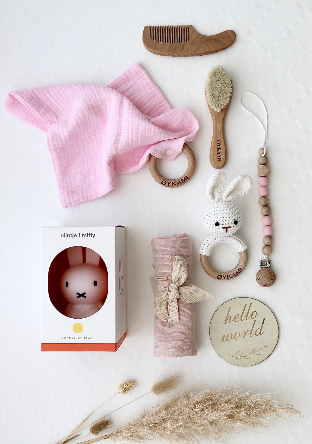 Baby Geschenkbox Rosa "Casablanca" mit Hase - OYKAMI in a box