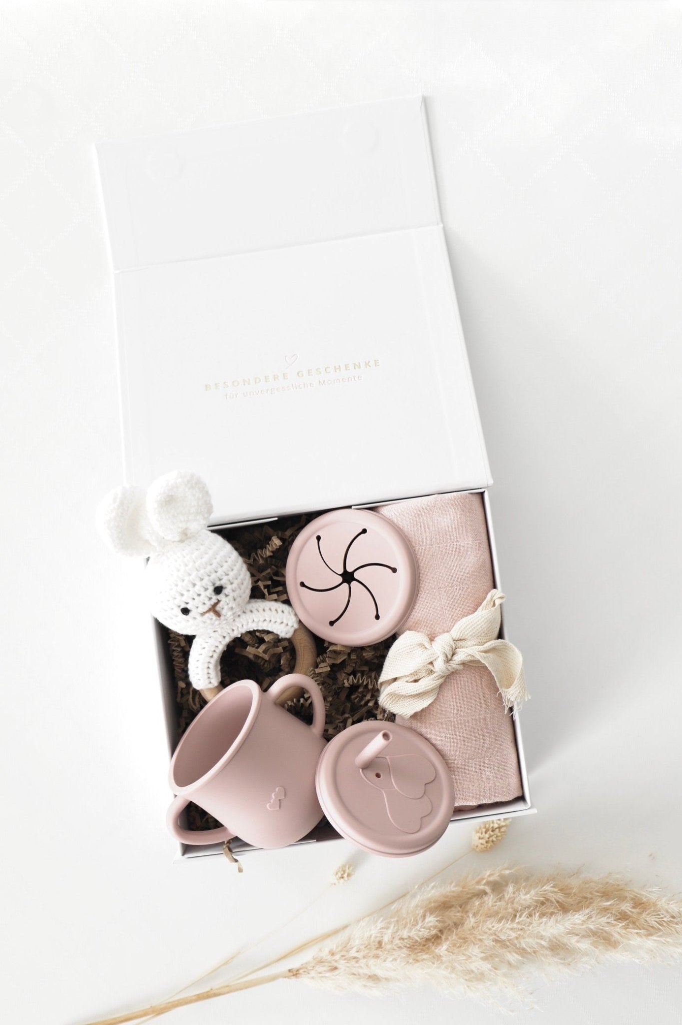 Baby Geschenkbox Rosa "Oslo" Hase - OYKAMI in a box
