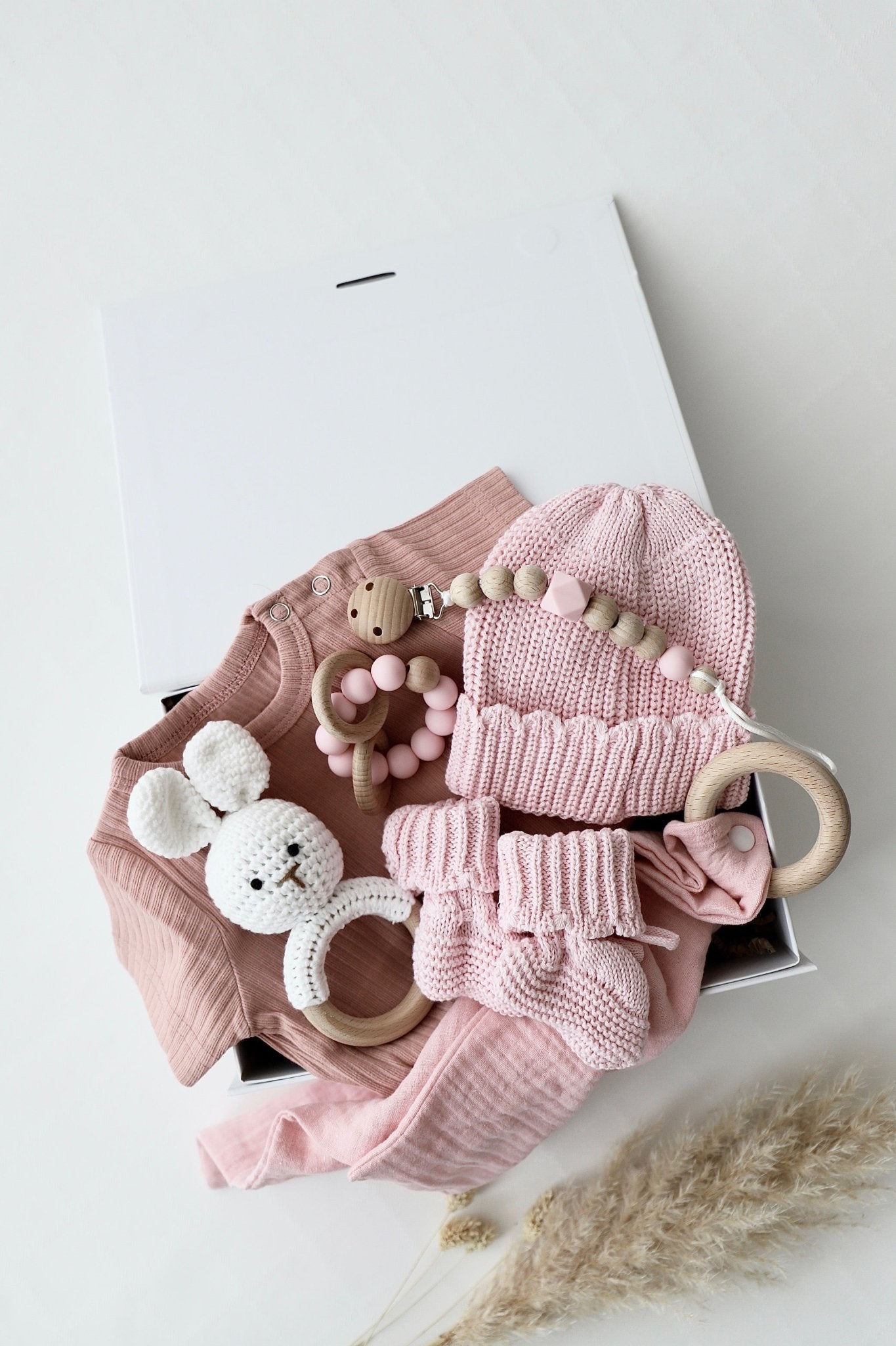 Baby Geschenkbox Rosa "Palermo" Hase - OYKAMI in a box