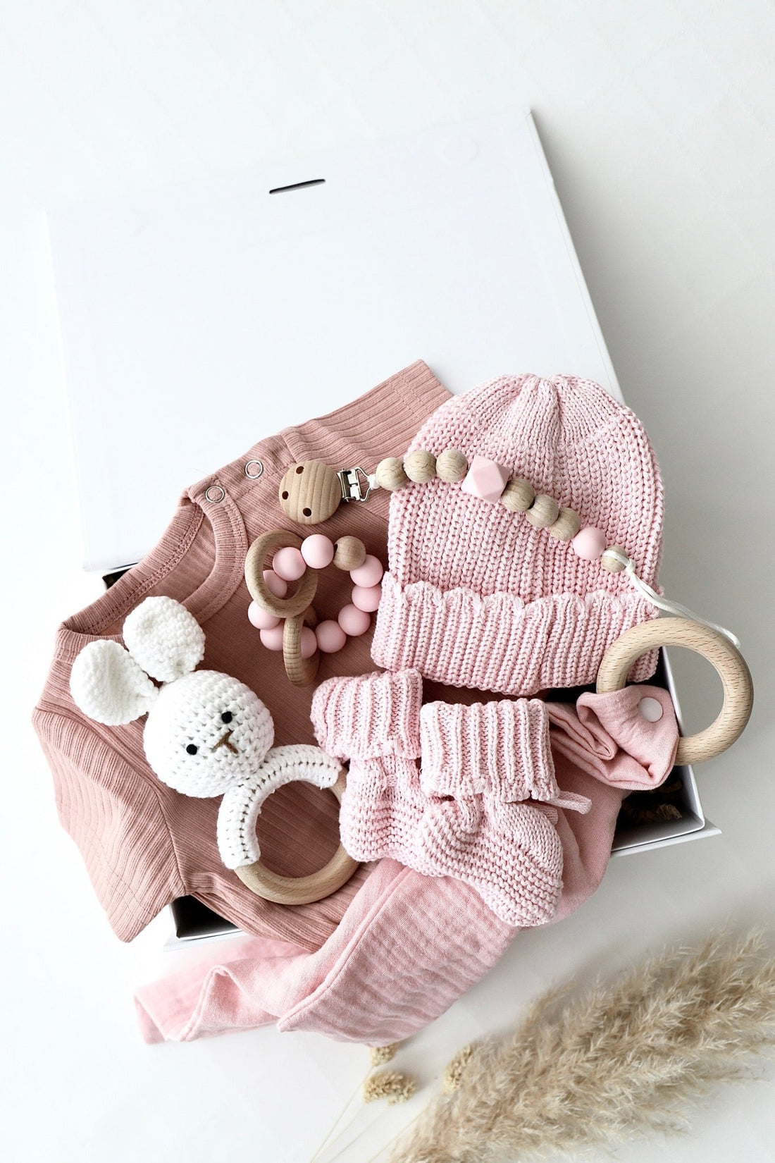 Baby Geschenkbox Rosa "Palermo" Hase - OYKAMI in a box