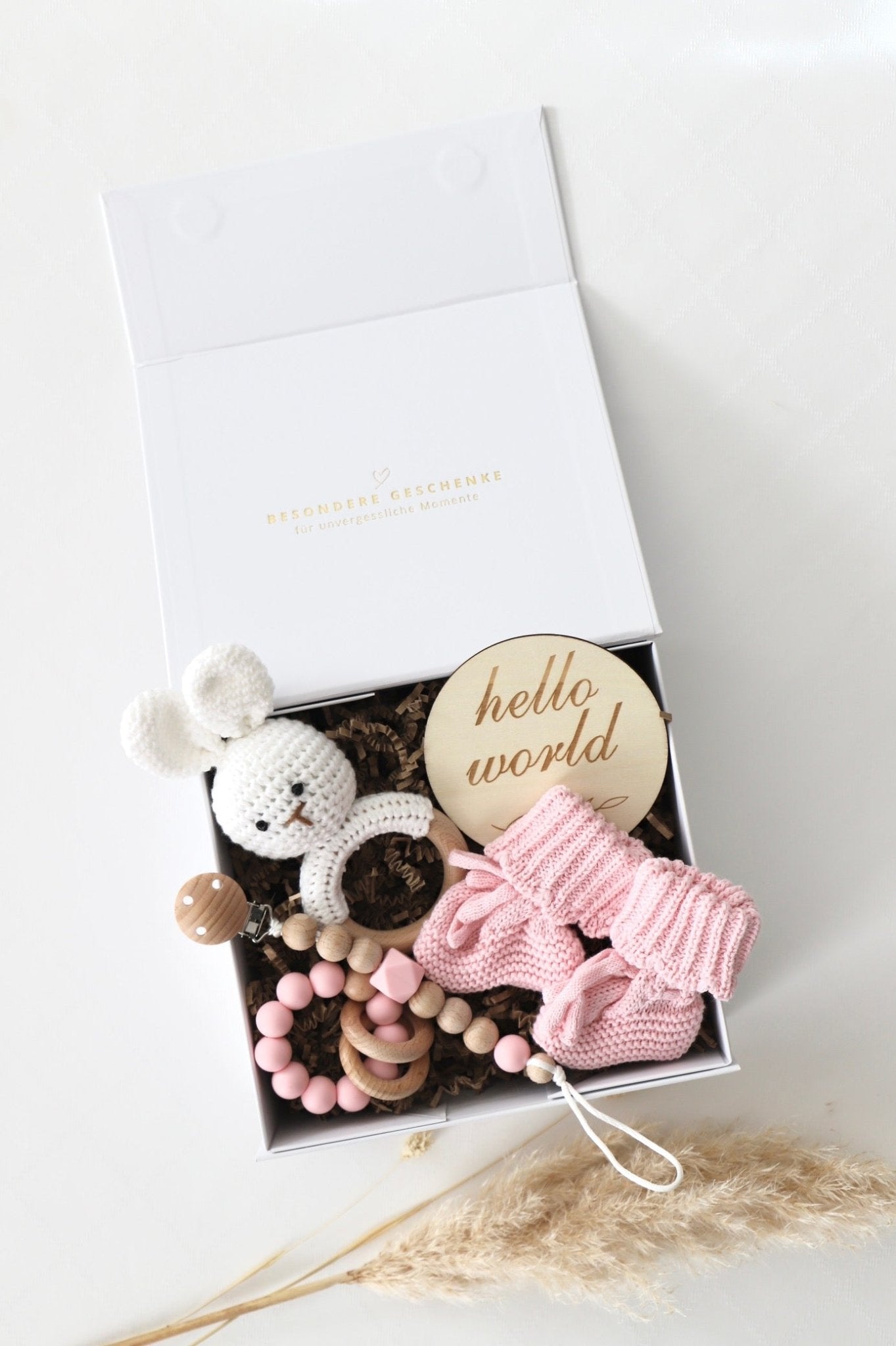 Baby Geschenkbox Rosa "Phoenix" Hase - OYKAMI in a box