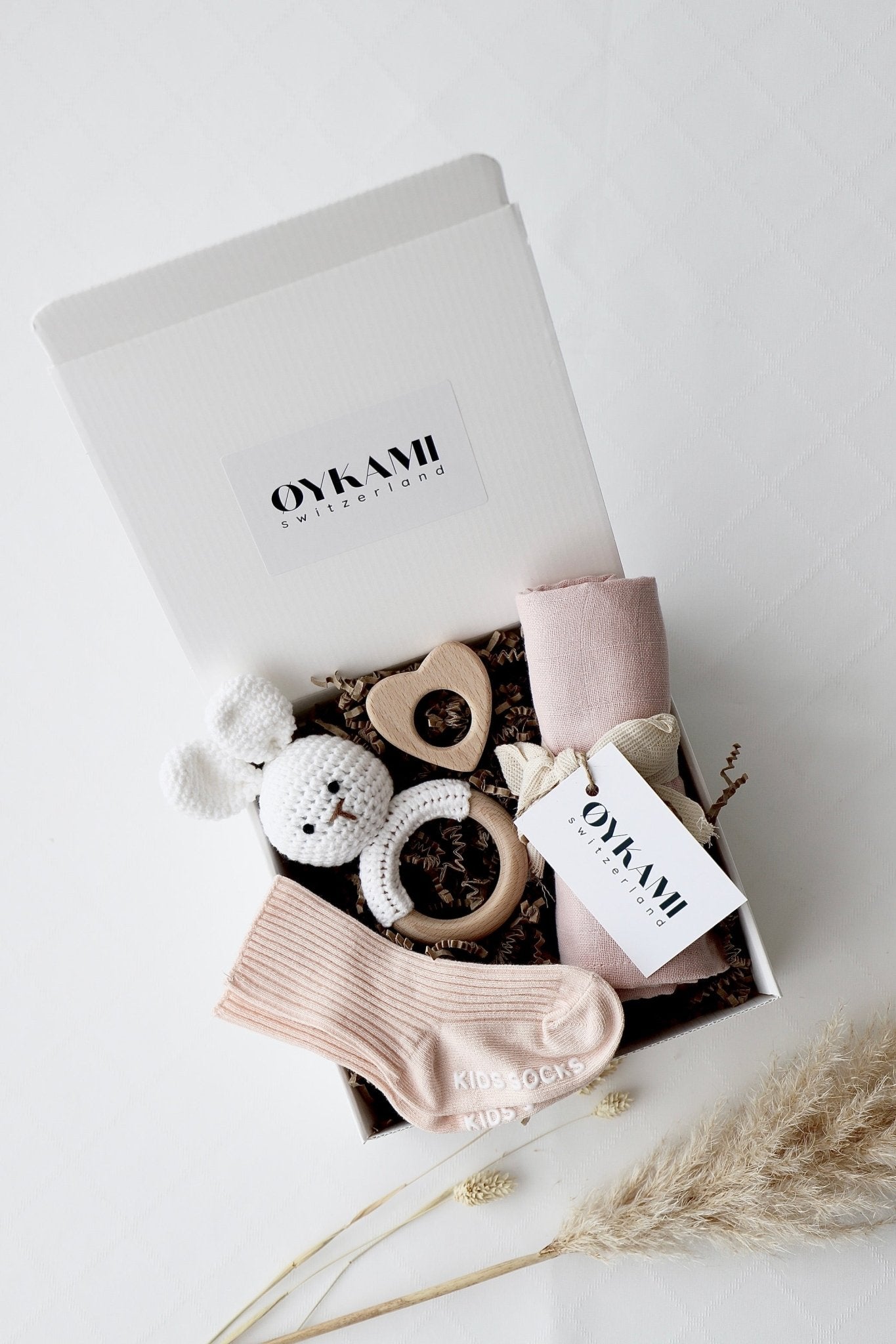 Baby Geschenkbox Rosa "Sizilien" Hase - OYKAMI in a box