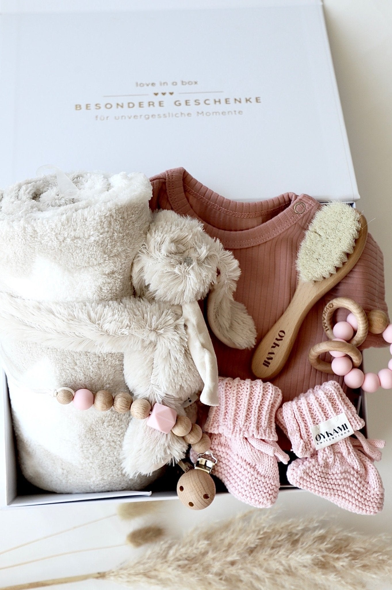 Baby Geschenkbox Rosa "Venezia" mit Hase - OYKAMI in a box
