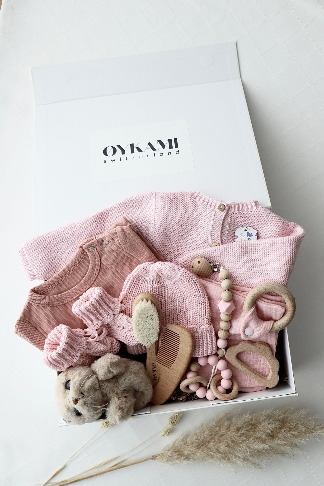 Baby Geschenkbox Rosa "Verona" Robbe Braun - OYKAMI in a box