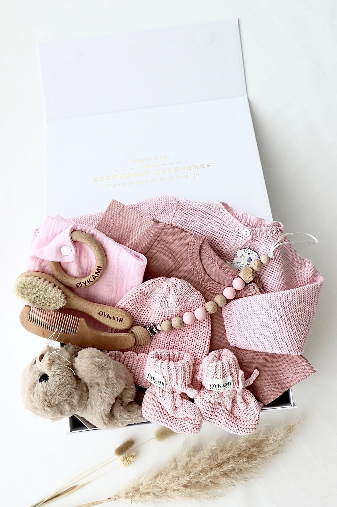 Baby Geschenkbox Rosa "Verona" Robbe Braun - OYKAMI in a box