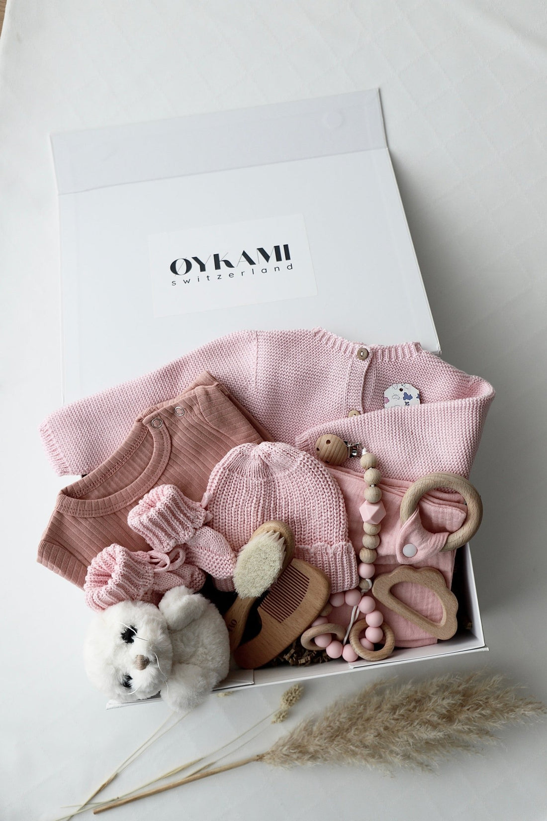 Baby Geschenkbox Rosa "Verona" Robbe Weiss - OYKAMI in a box