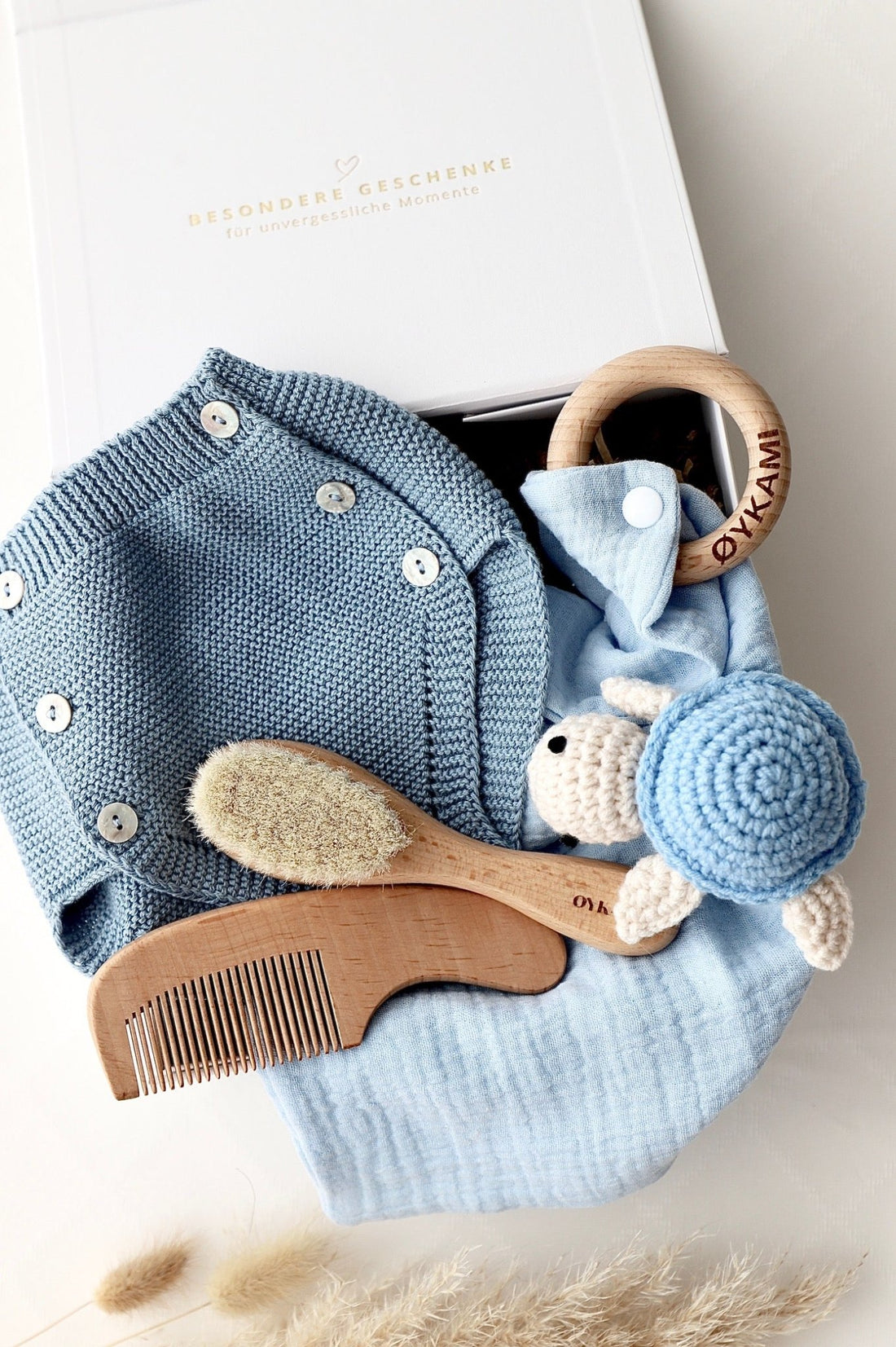 Baby Geschenkbox „Soft Beginnings“ blau - OYKAMI in a box