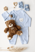Baby Geschenkbox Teddy Lou hellblau - OYKAMI in a box