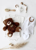Baby Geschenkbox Teddy Lou – Little Star Weiss - dunkler Bär - OYKAMI in a box
