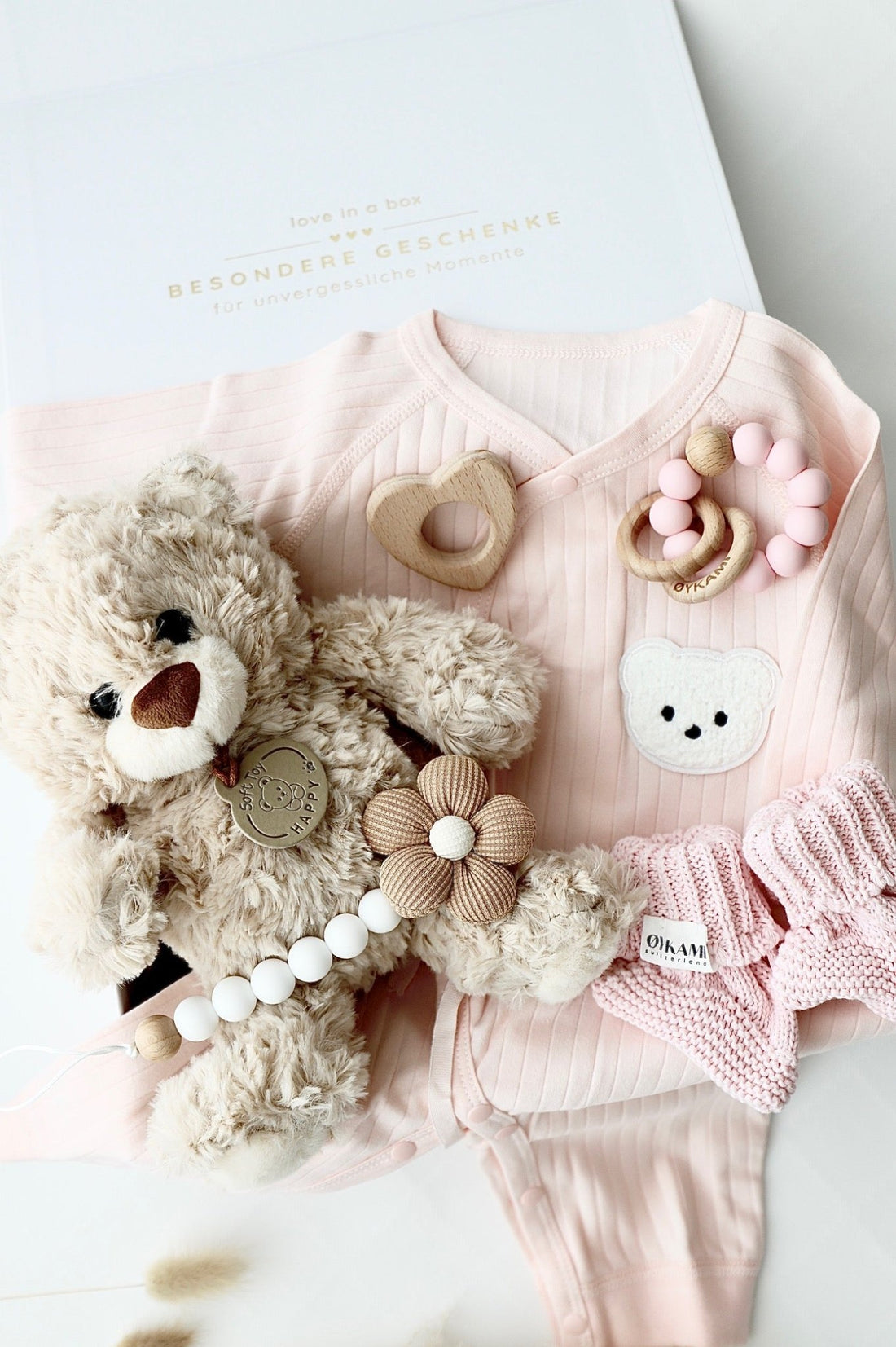 Baby Geschenkbox Teddy Lou Rosa - OYKAMI in a box