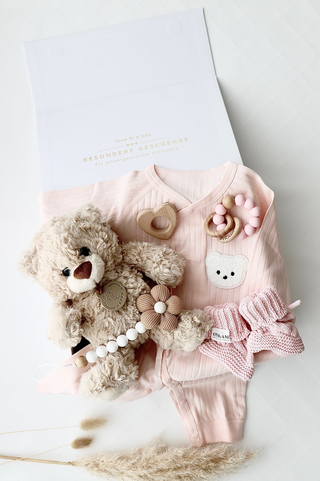 Baby Geschenkbox Teddy Lou Rosa - OYKAMI in a box