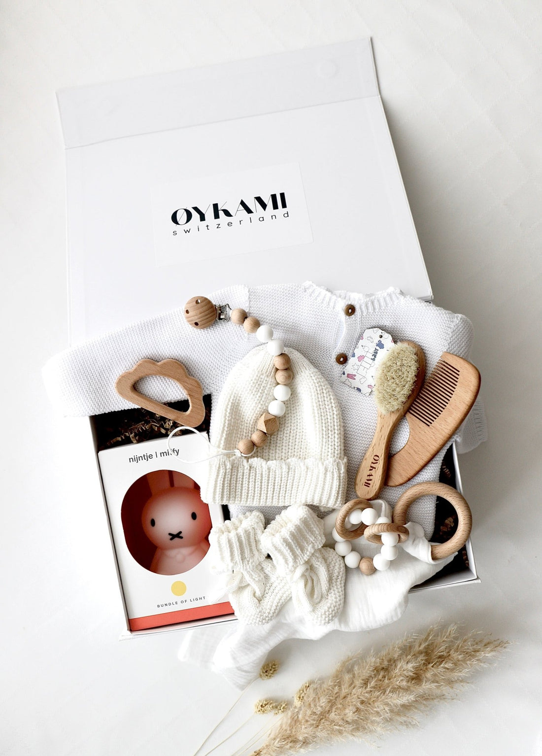 Baby Geschenkbox Weiss "Como" Nachtlicht Miffy - OYKAMI in a box
