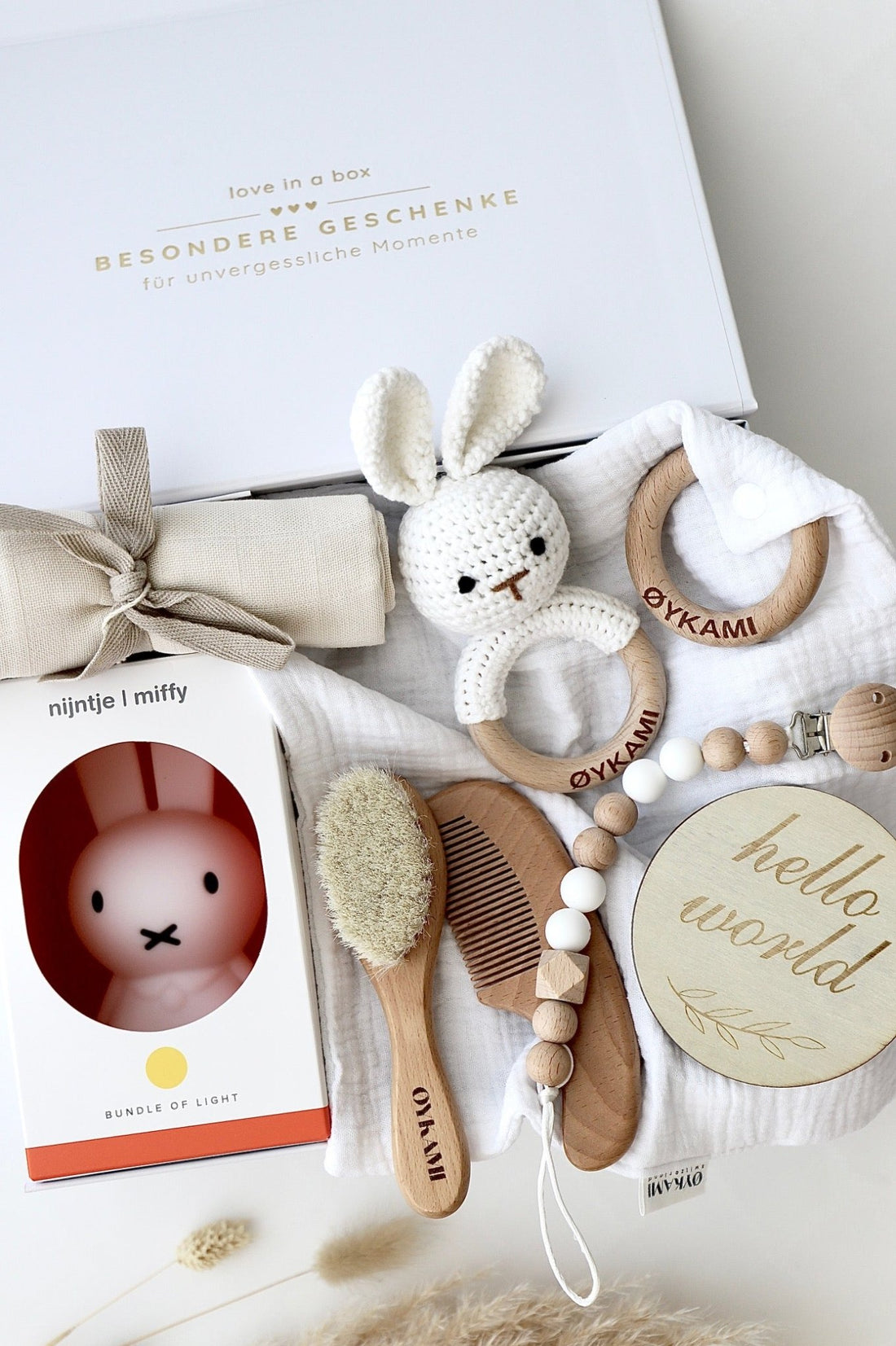 Baby Geschenkbox Weiss Miffy "Casablanca" mit Hase - OYKAMI in a box