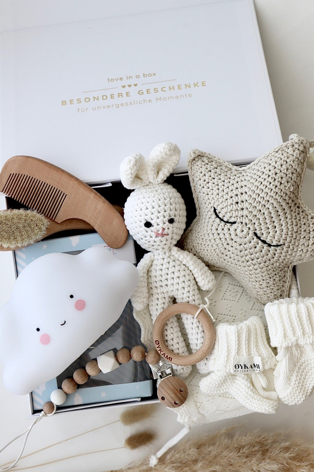 Baby Geschenkbox Weiss "Orlando" mit Wolke Nachtlicht - OYKAMI in a box