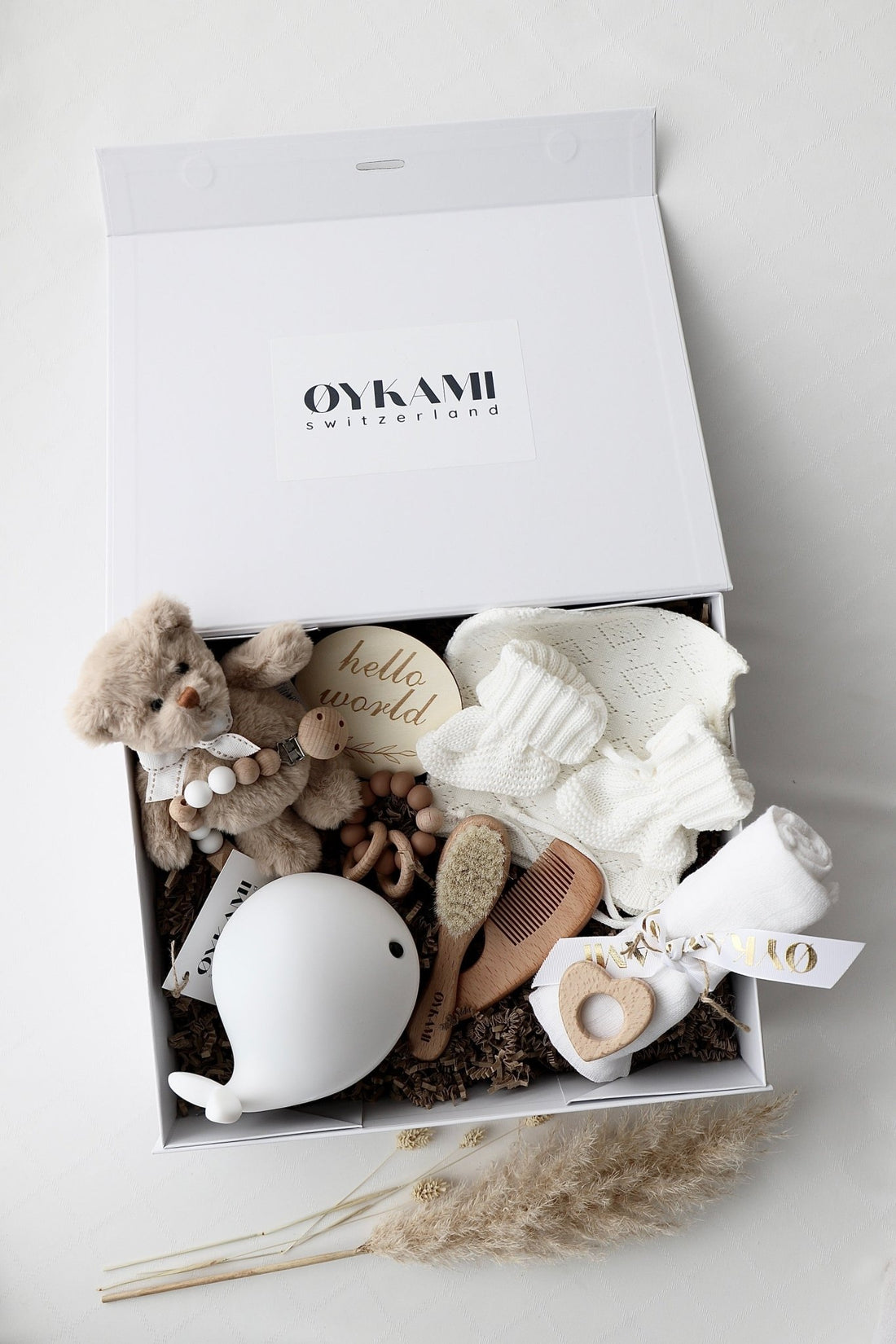 Baby Geschenkbox Weiss "Paris" Bär Braun - OYKAMI in a box