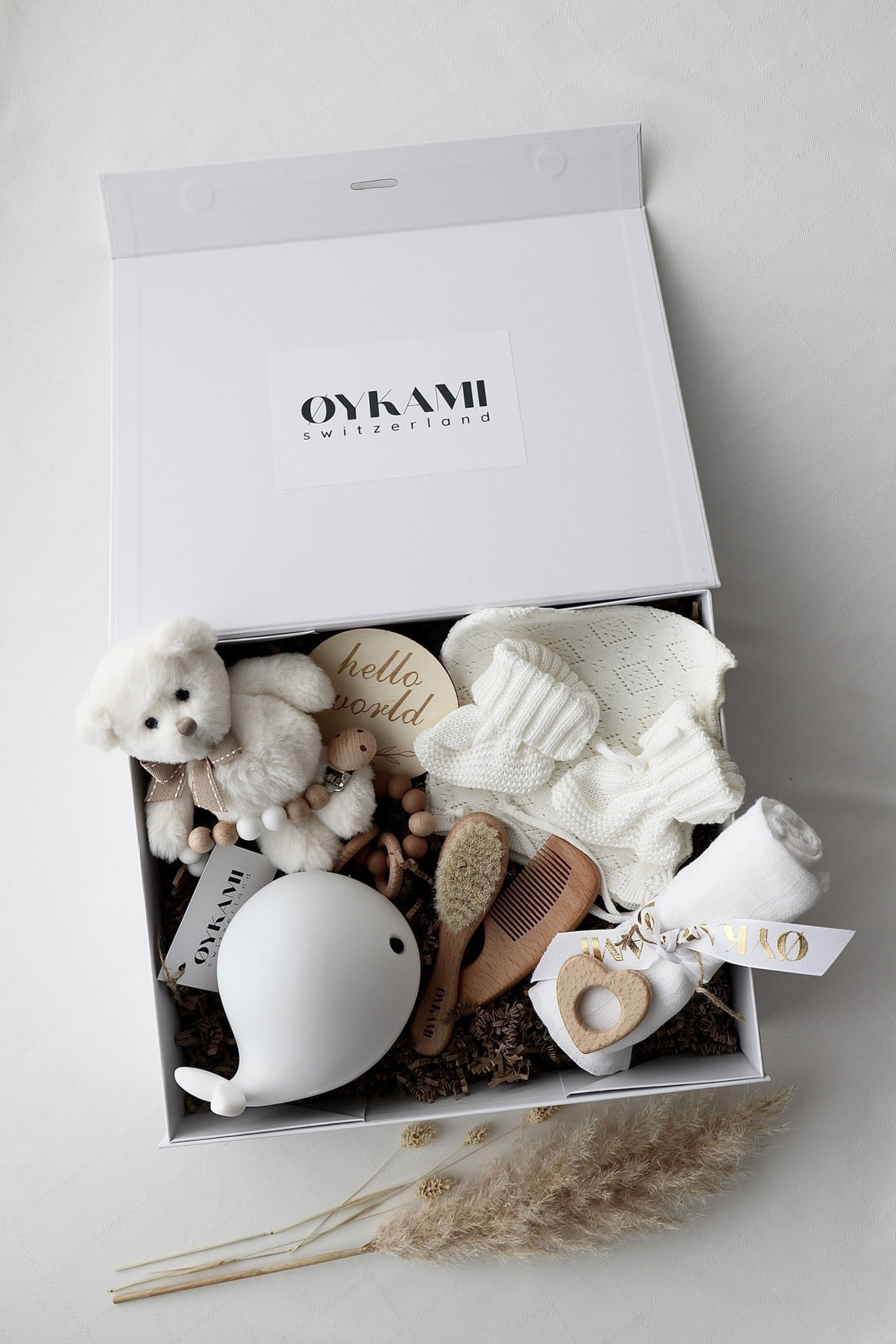 Baby Geschenkbox Weiss "Paris" Bär Weiss - OYKAMI in a box