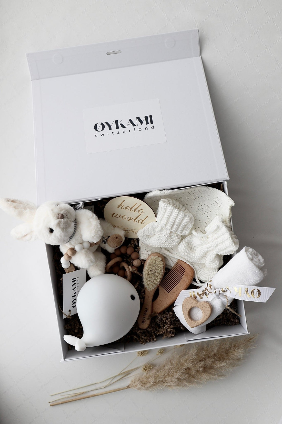 Baby Geschenkbox Weiss "Paris" Hase Weiss - OYKAMI in a box