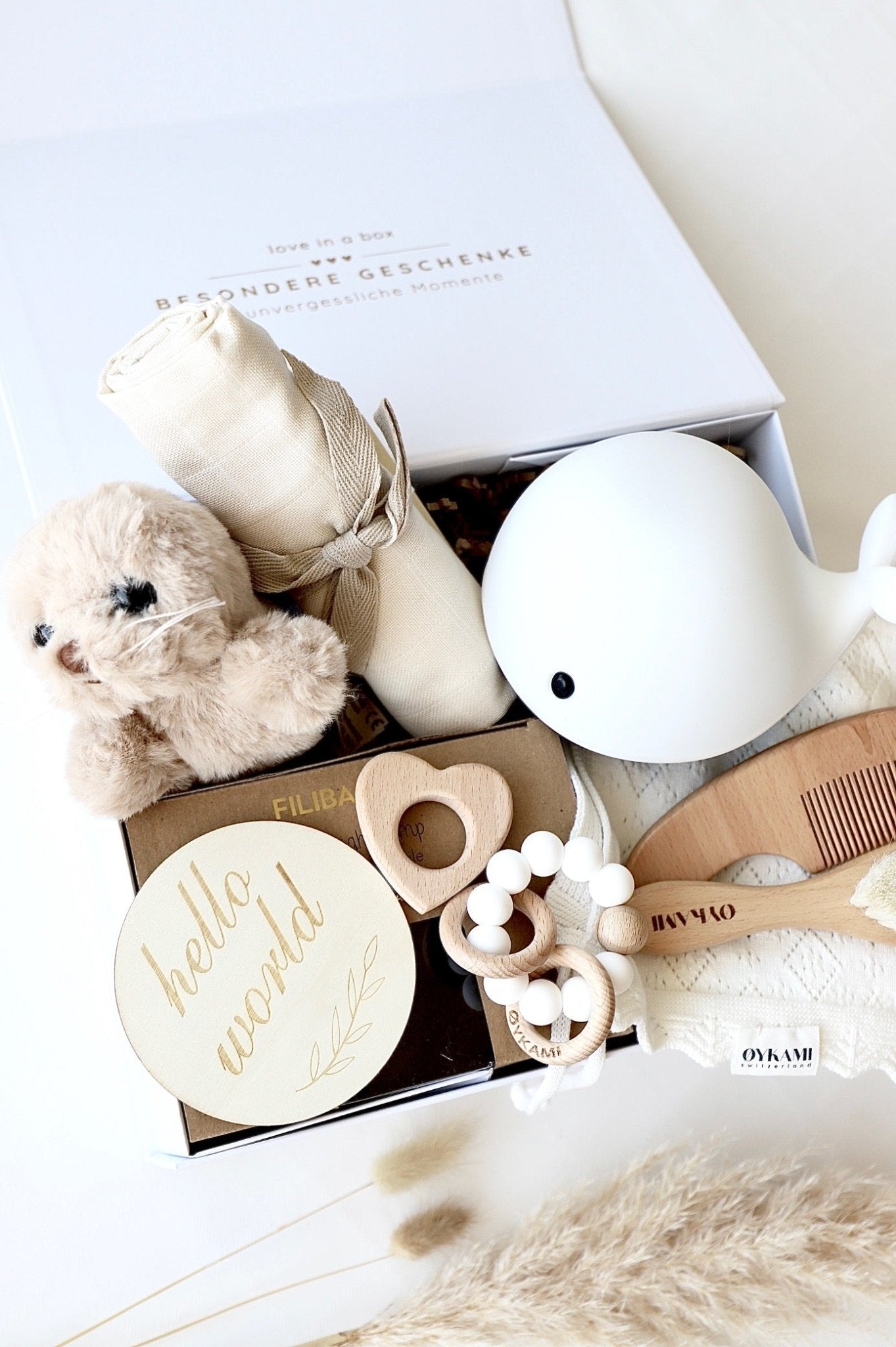 Baby Geschenkbox Weiss "Paris" Robbe Braun - OYKAMI in a box