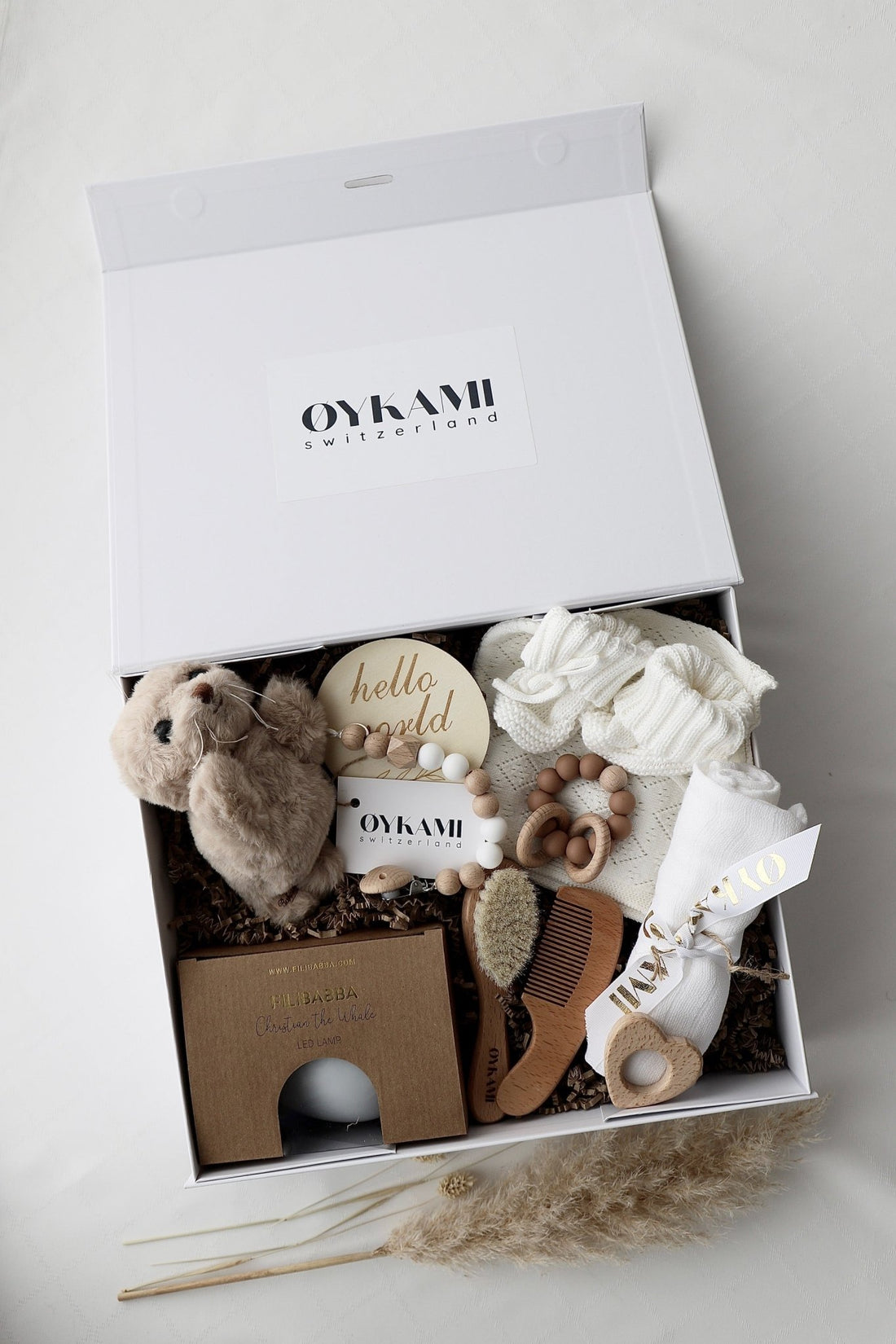 Baby Geschenkbox Weiss "Paris" Robbe Braun - OYKAMI in a box
