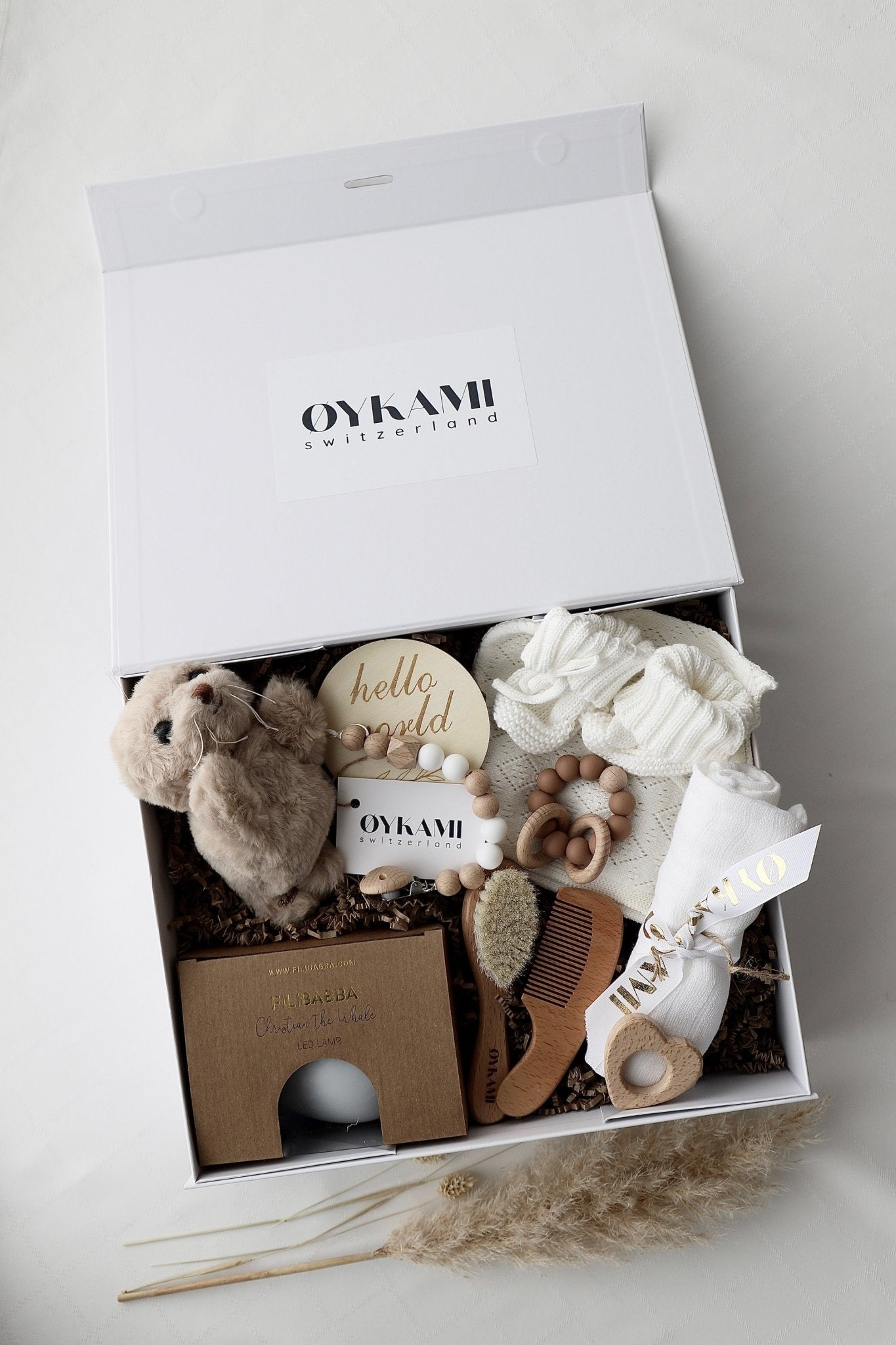 Baby Geschenkbox Weiss "Paris" Robbe Braun - OYKAMI in a box