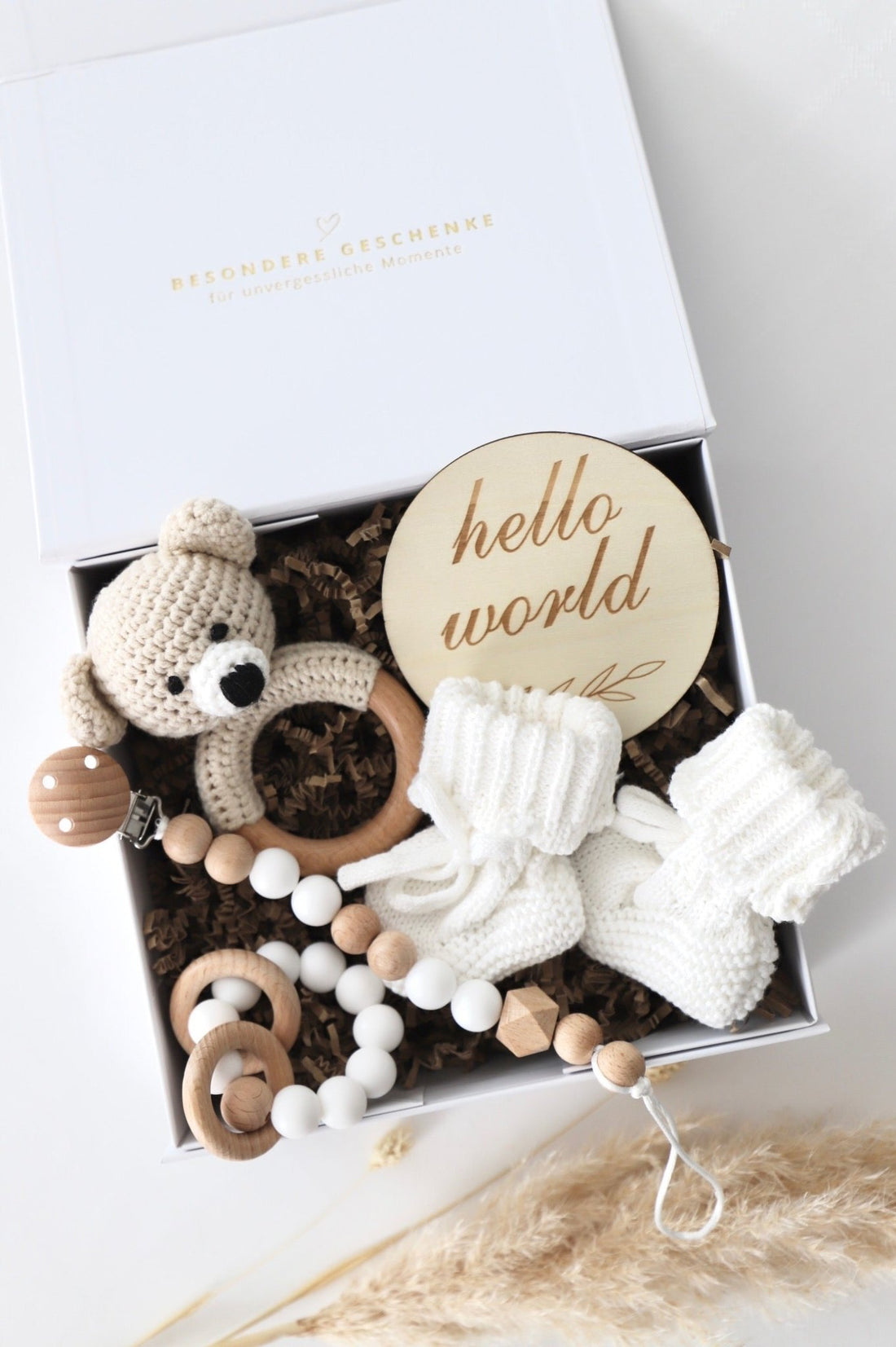 Baby Geschenkbox Weiss "Phoenix" heller Bär - OYKAMI in a box