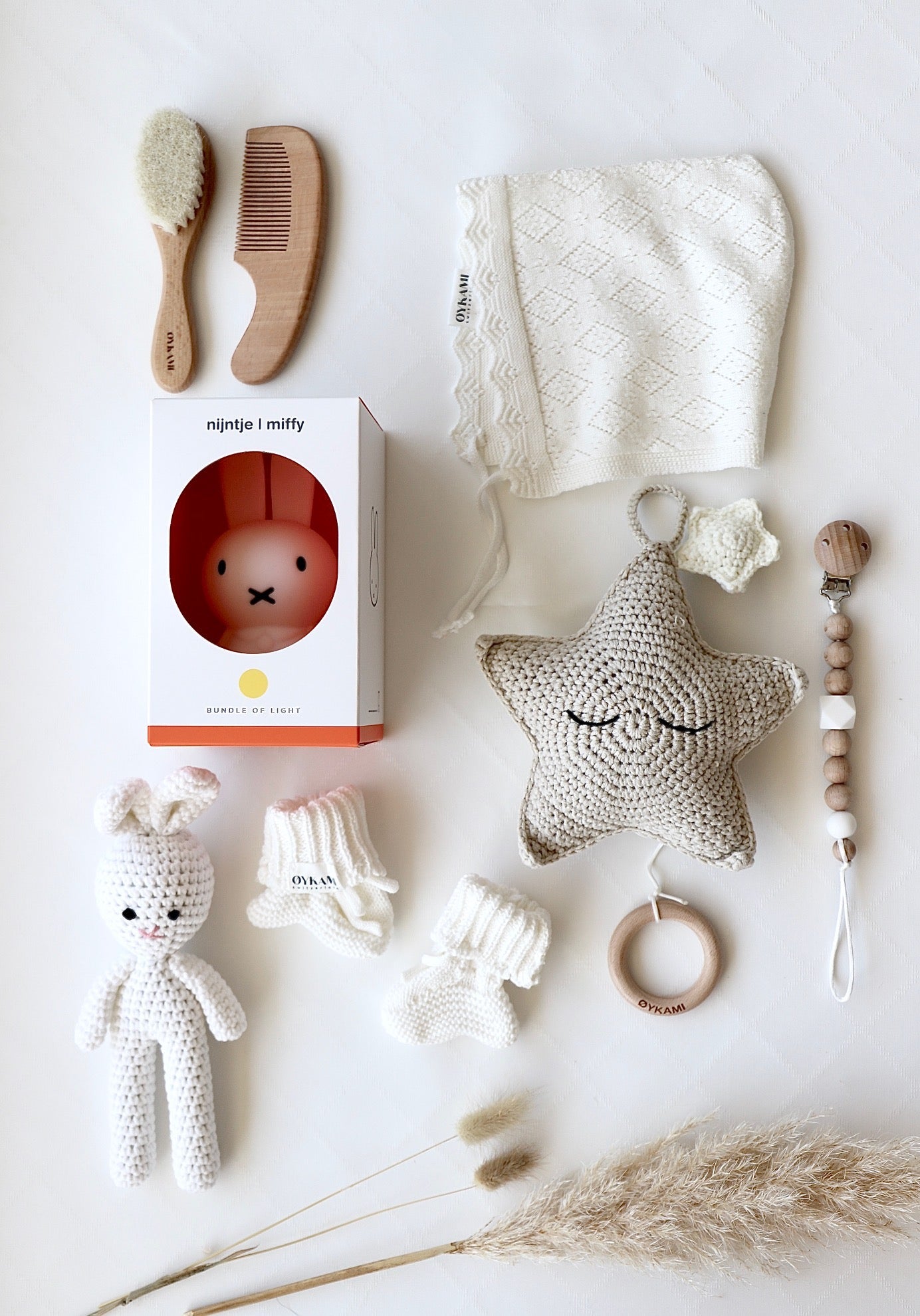 Baby Geschenkbox Weiss "Savannah" mit Miffy Nachtlicht - OYKAMI in a box