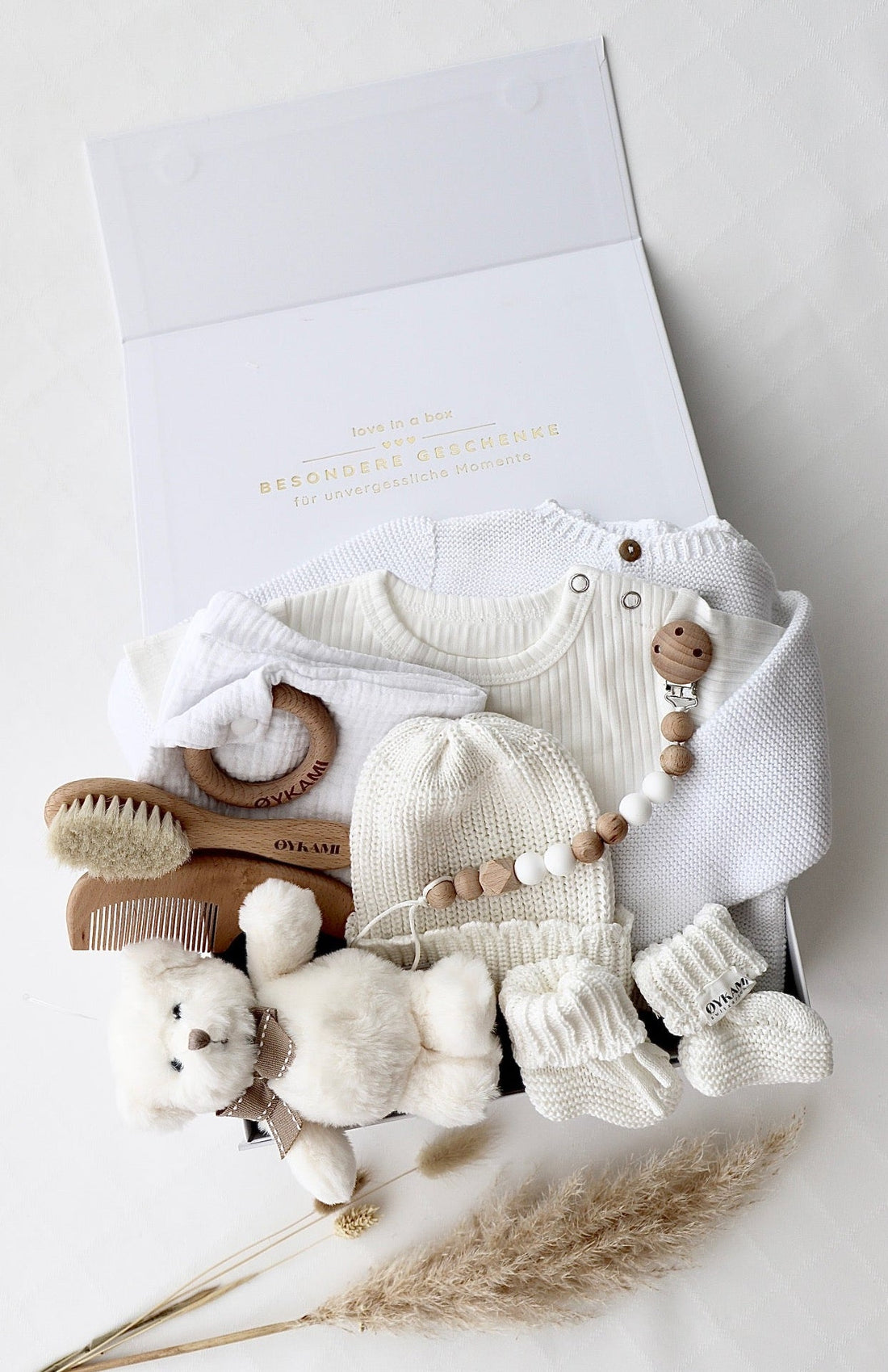 Baby Geschenkbox Weiss "Verona" Bär Weiss - OYKAMI in a box