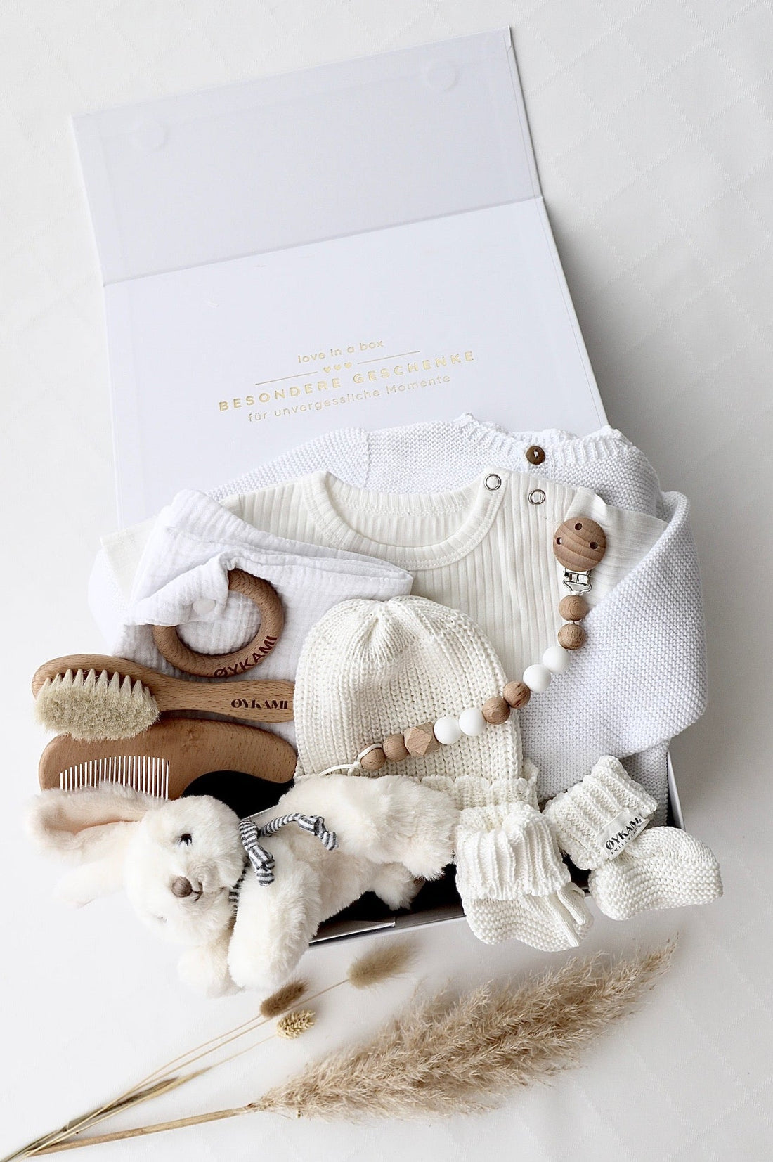 Baby Geschenkbox Weiss "Verona" Hase Weiss - OYKAMI in a box