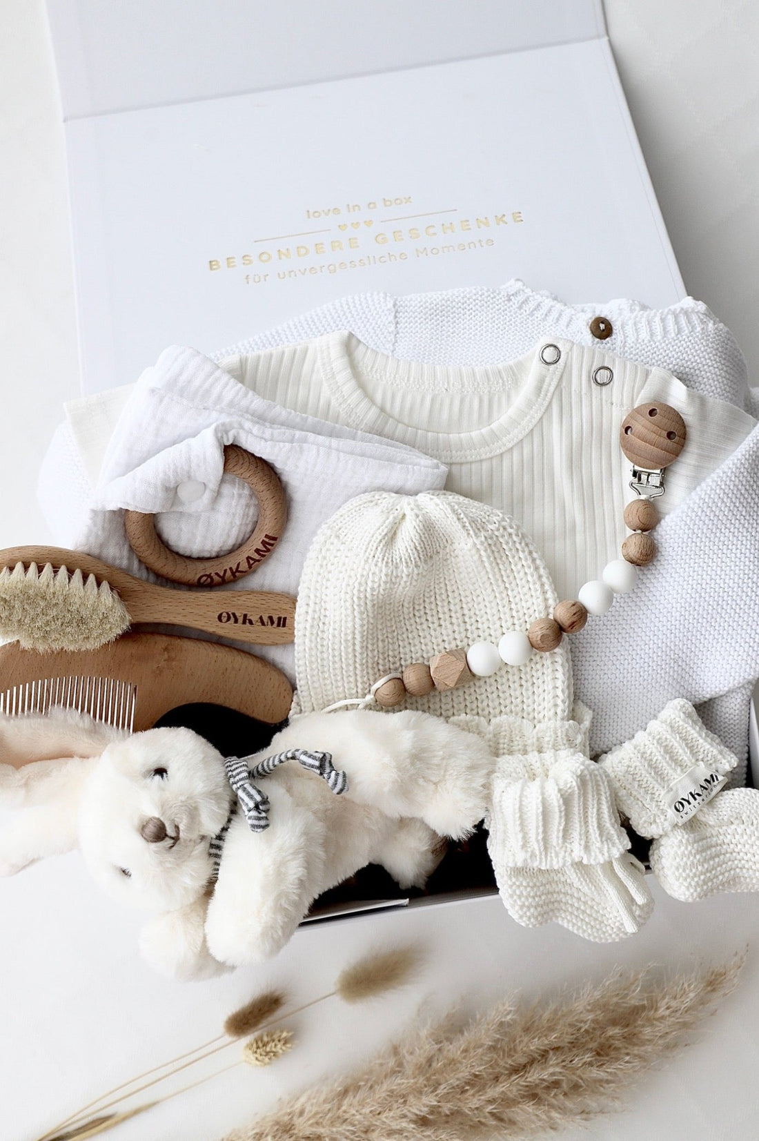 Baby Geschenkbox Weiss "Verona" Hase Weiss - OYKAMI in a box