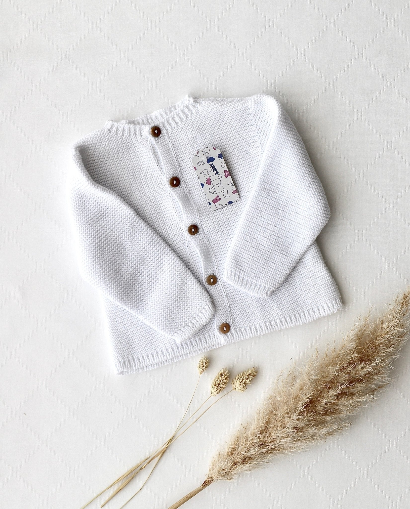 Baby - Strickjacke Weiss - OYKAMI in a box