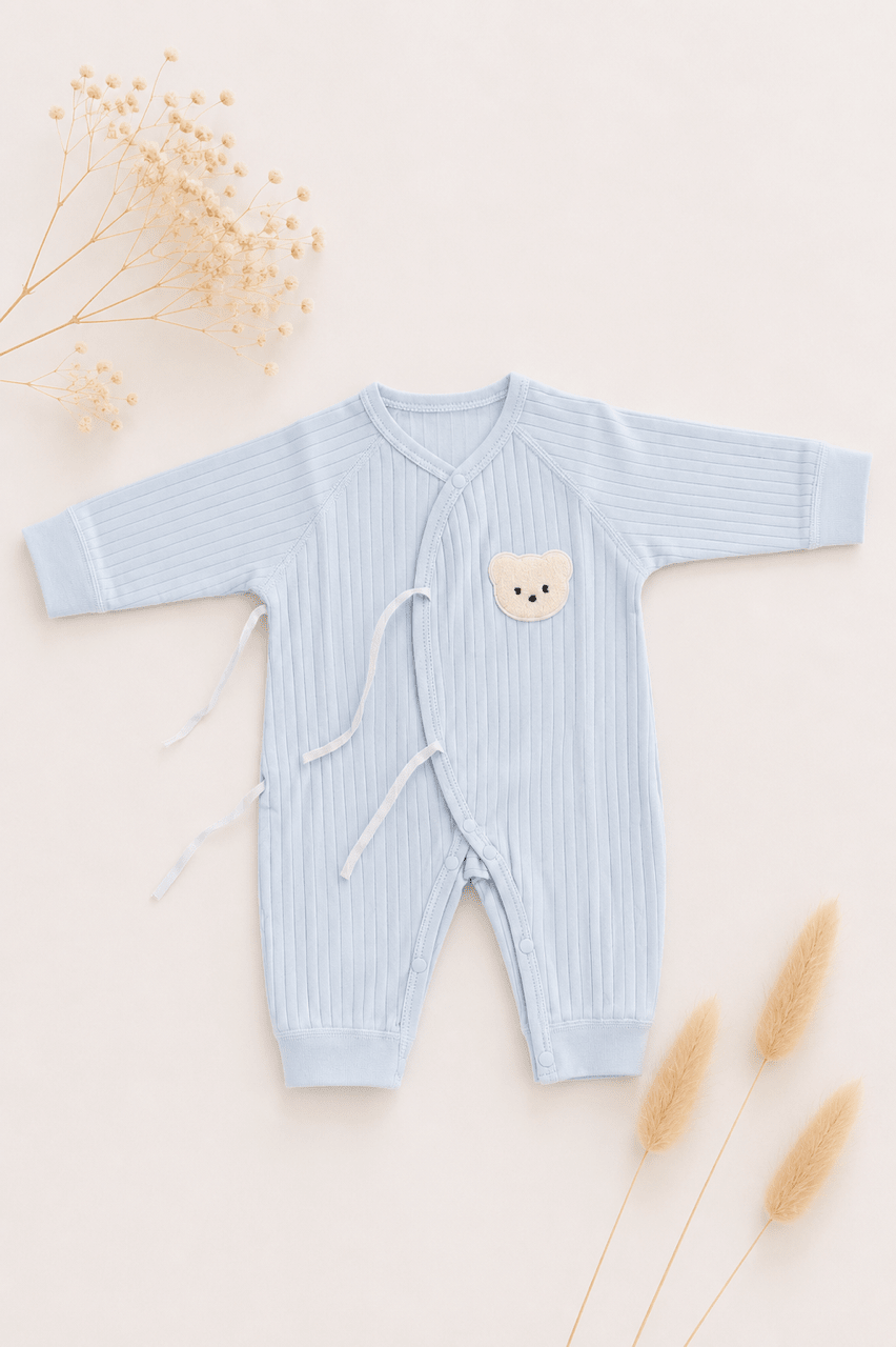 Babybody mit Bärchen - Blau - OYKAMI in a box