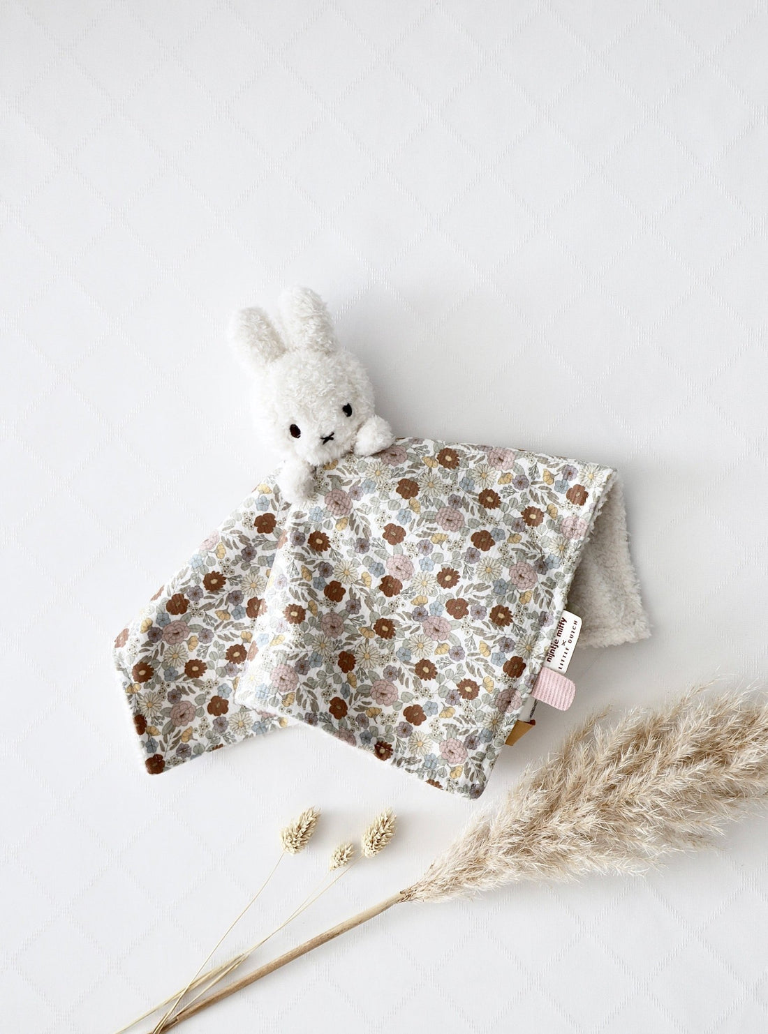Babybox Siena Weiss Blumen - OYKAMI in a box