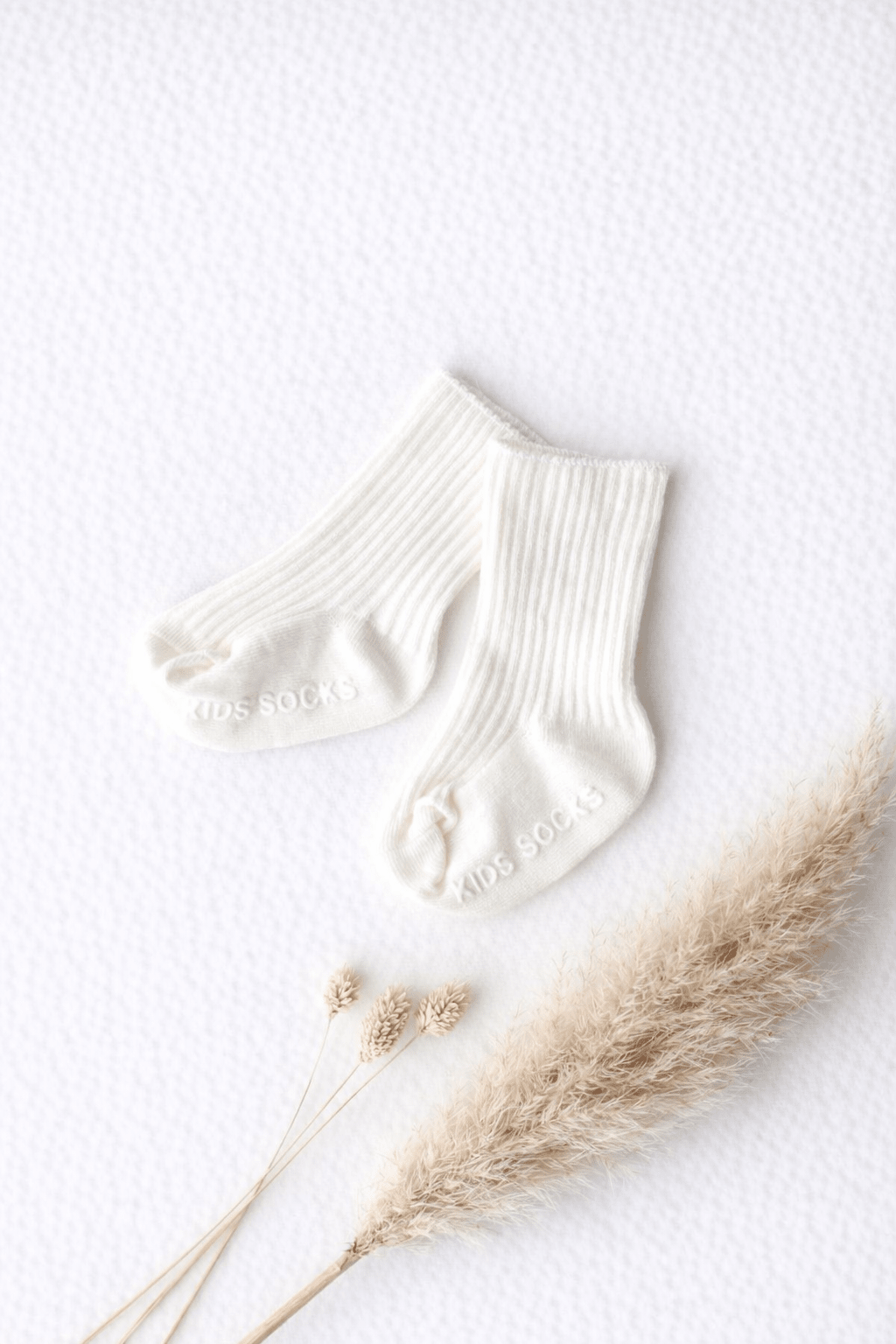 Babysocken weiss - OYKAMI in a box