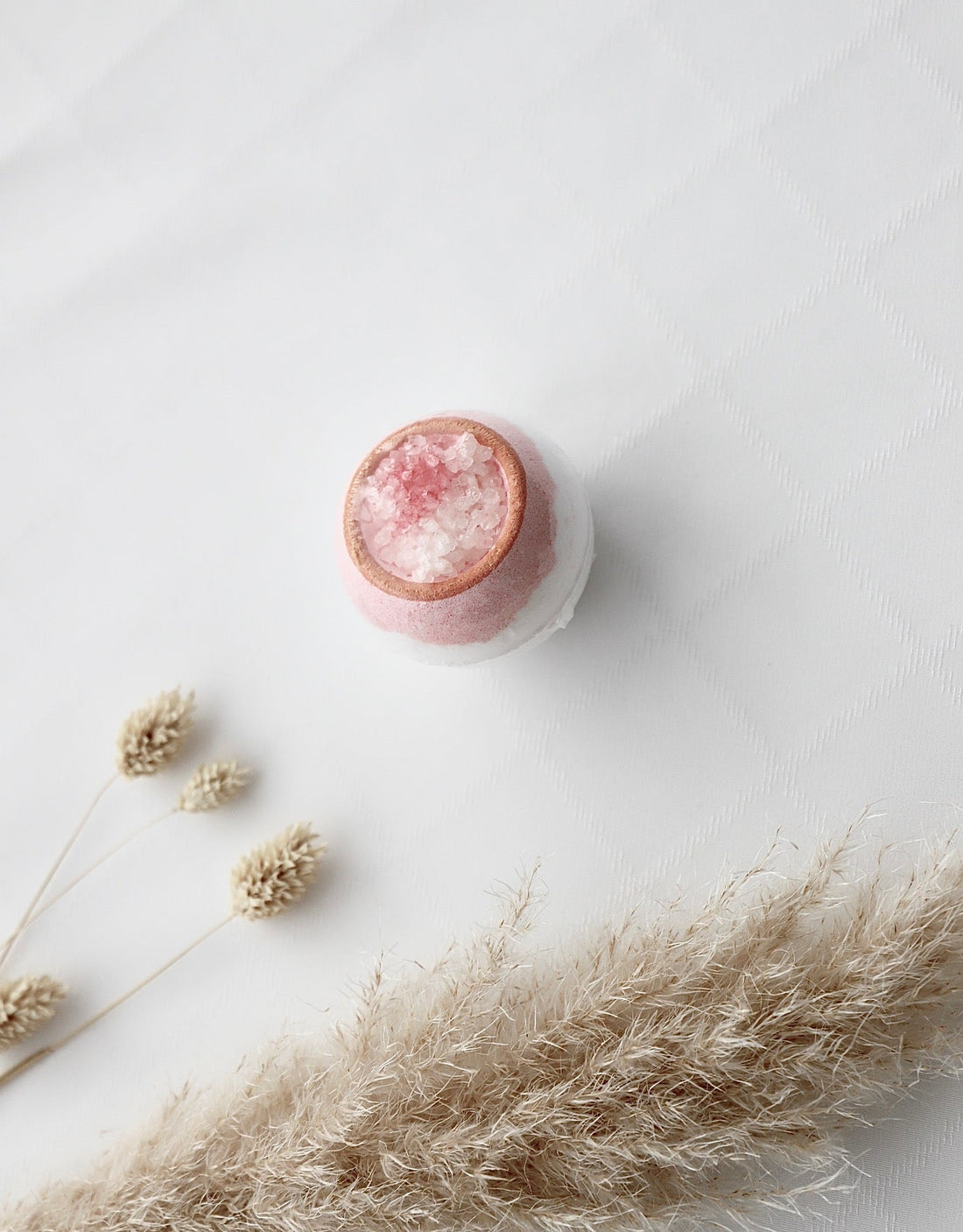 Badebombe mit Salzfüllung - OYKAMI in a box