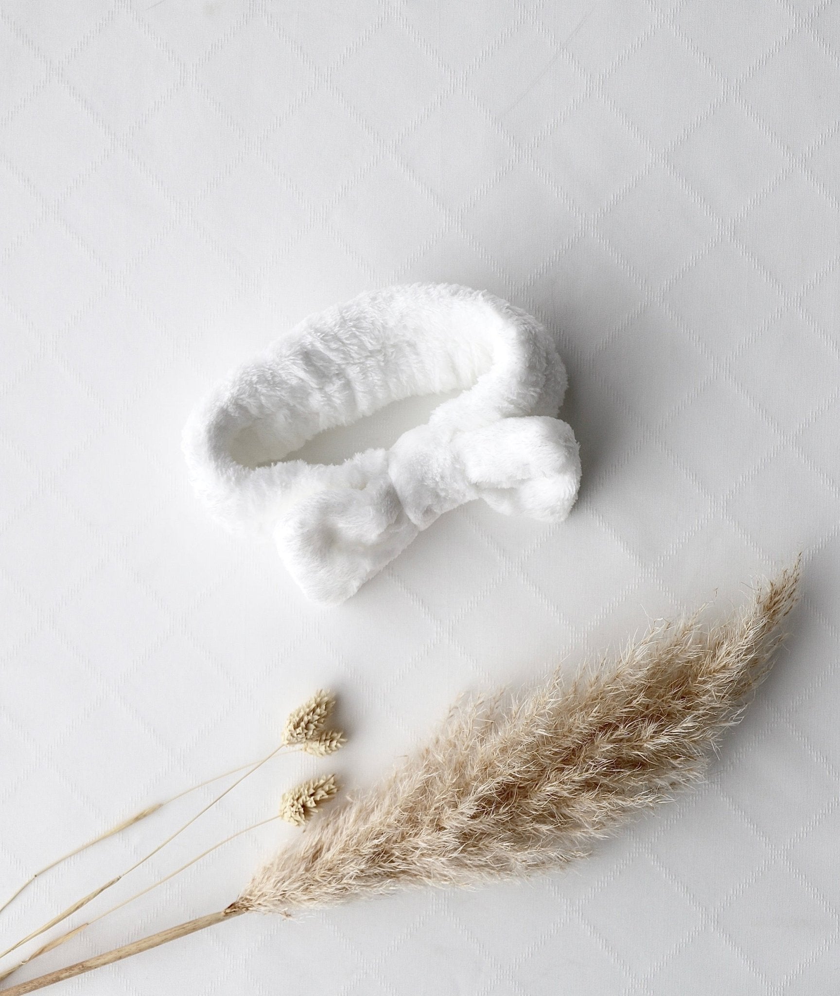 Beauty - Stirnband Plüsch Weiss - OYKAMI in a box