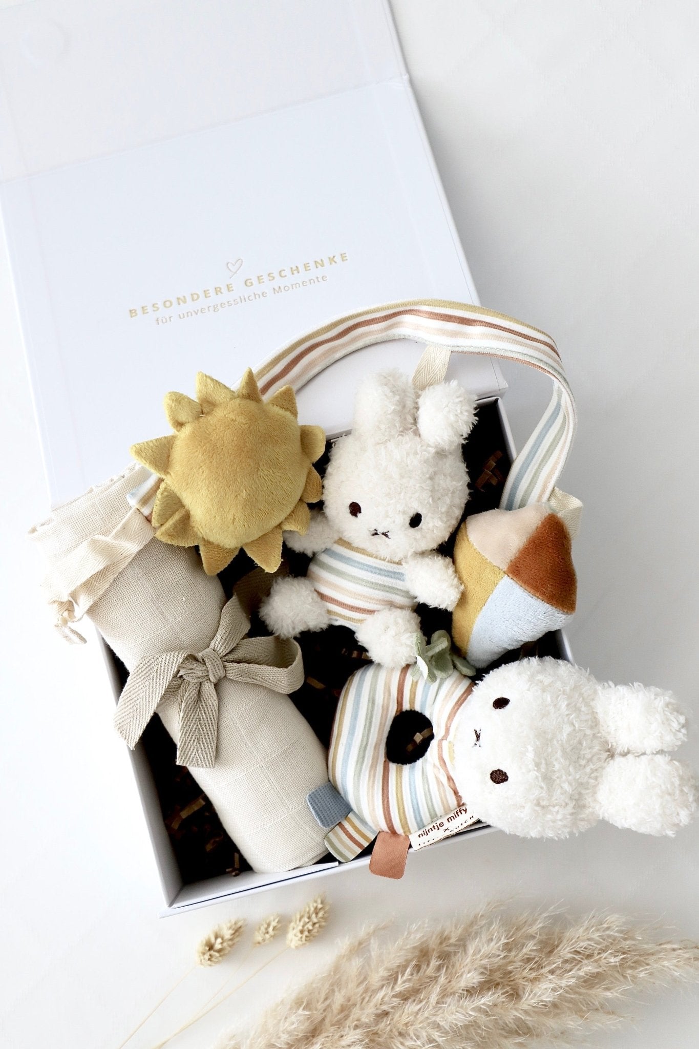 Box Miffy Unterwegs Stipes Beige - OYKAMI in a box