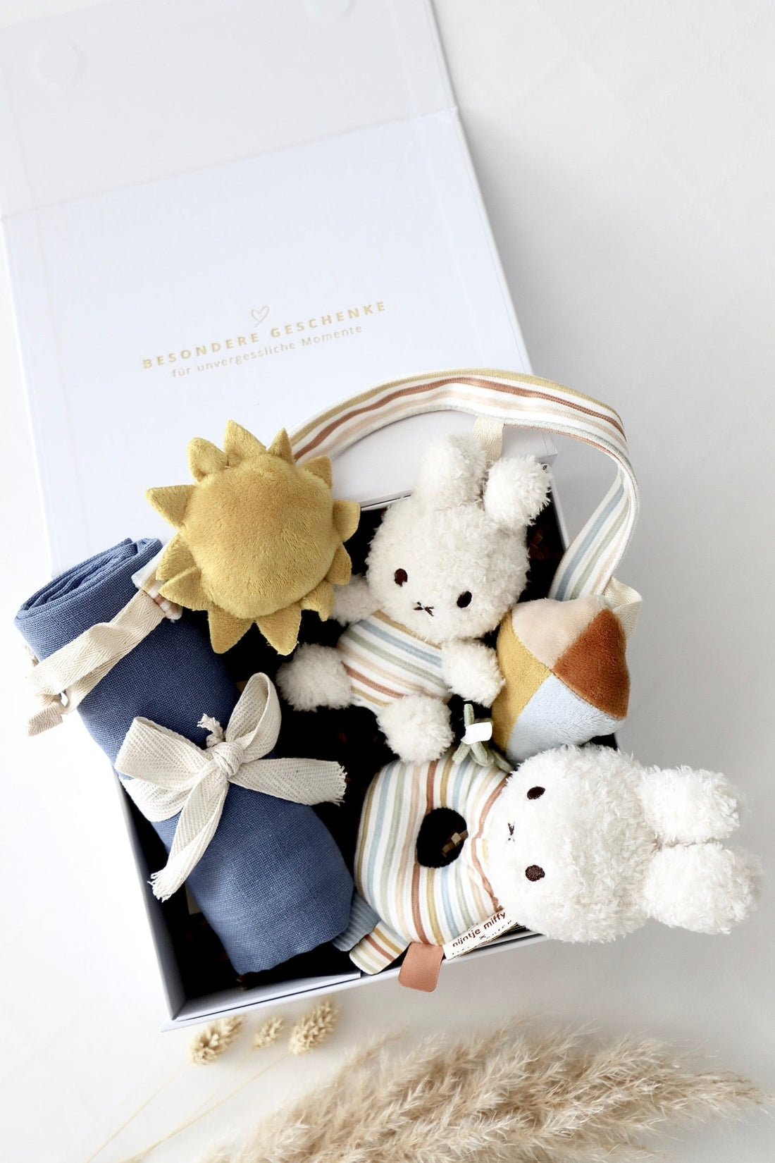 Box Miffy Unterwegs Stipes Blau - OYKAMI in a box