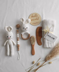 Load image into Gallery viewer, Baby Geschenkbox Neutrale Farben "Florence" Miffy
