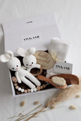 Load image into Gallery viewer, Baby Geschenkbox Neutrale Farben "Florence" Miffy
